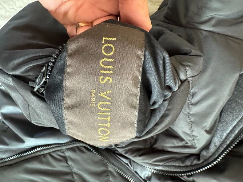 Louis Vuitton Louis Vuitton Louis Vuitton Padded Jacket with Drawstring Size US L / EU 52-54 / 3 - 3 Thumbnail