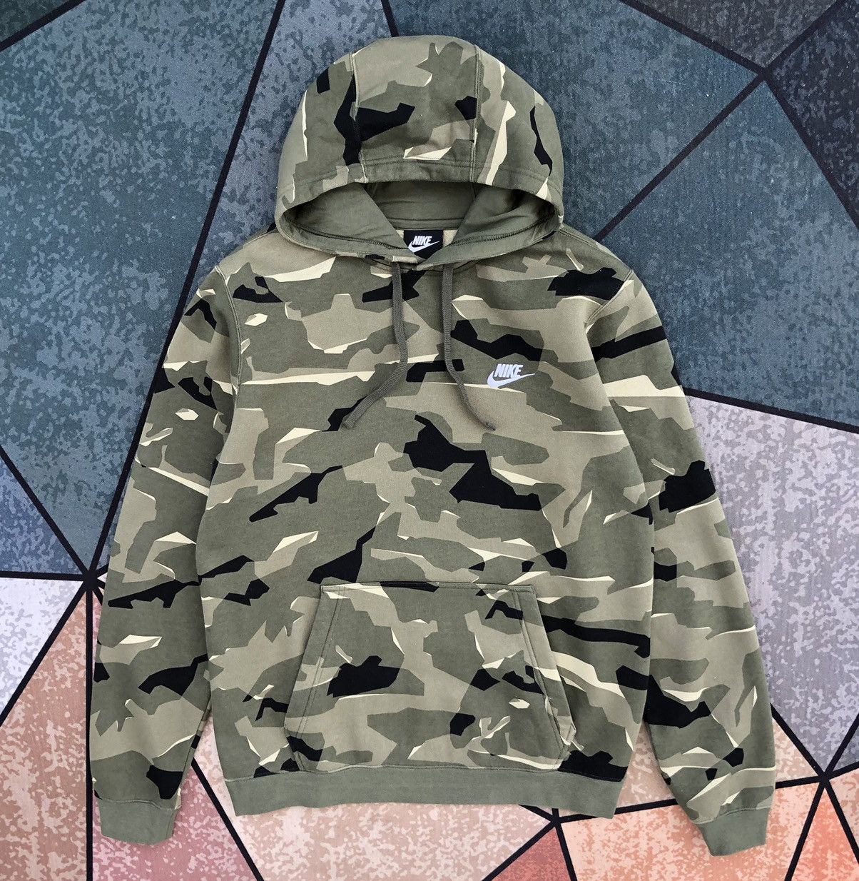 Nike Nike NSW Camo Hoodie Sweatshirts In Green Size US M / EU 48-50 / 2 - 5 Thumbnail