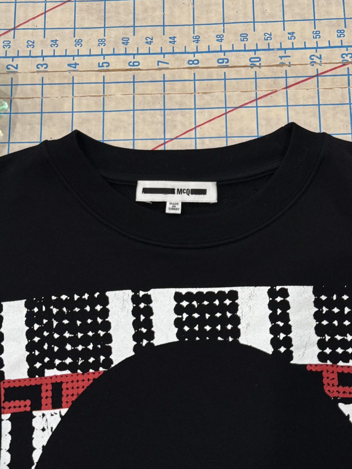 MCQ McQ Alexander McQueen Squared Circle Graphic Crewneck Large Size US L / EU 52-54 / 3 - 6 Thumbnail