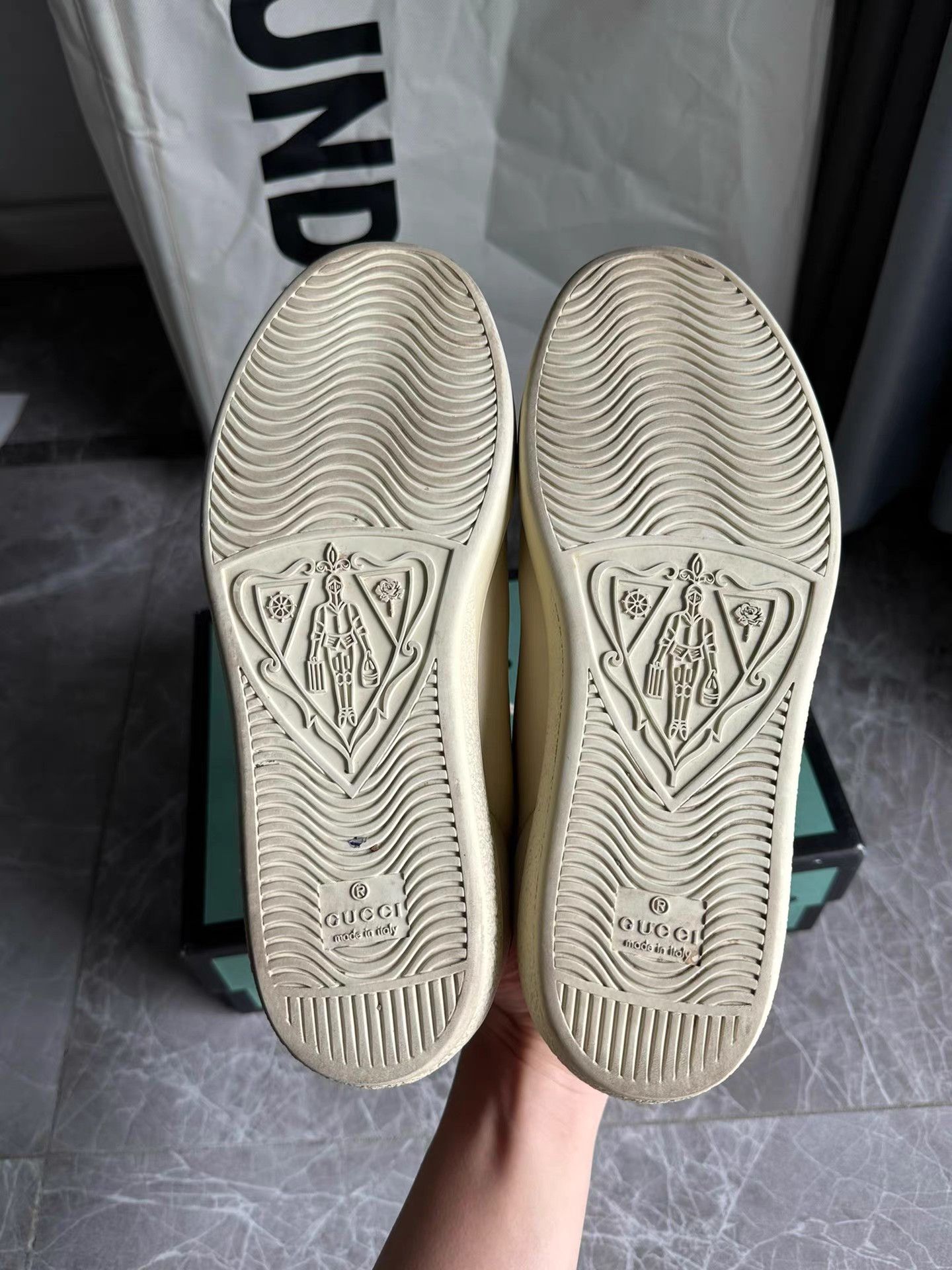 Gucci Gucci Ace Sneakers (Disney Collaboration) K6 Size US 7 / IT 37 - 5 Thumbnail