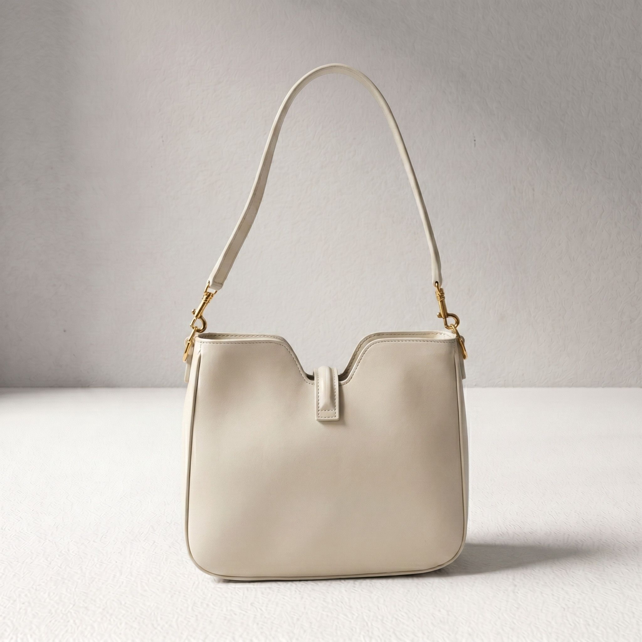 Celine Celine Camille 16 Soft Bag Size ONE SIZE - 3 Thumbnail