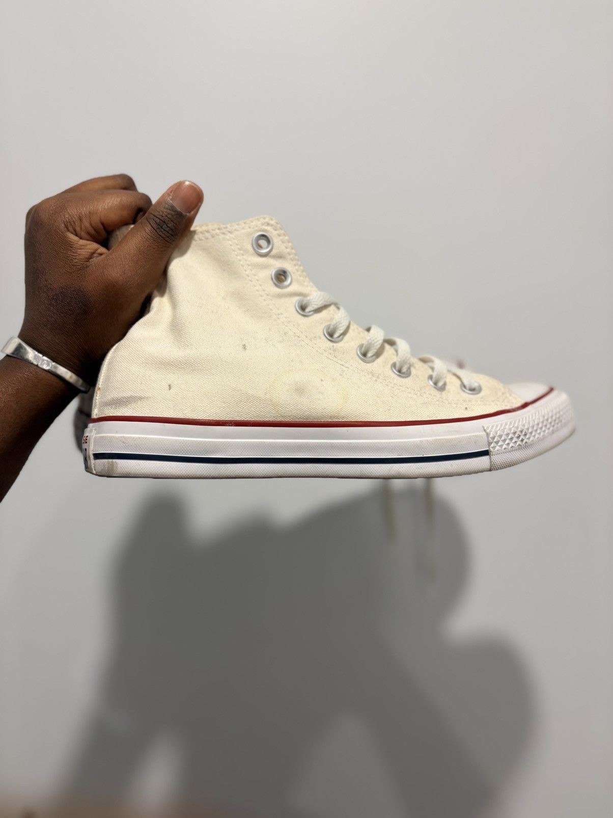 Converse High Top White Converse Sneakers Size US 7 / EU 40 - 1 Thumbnail
