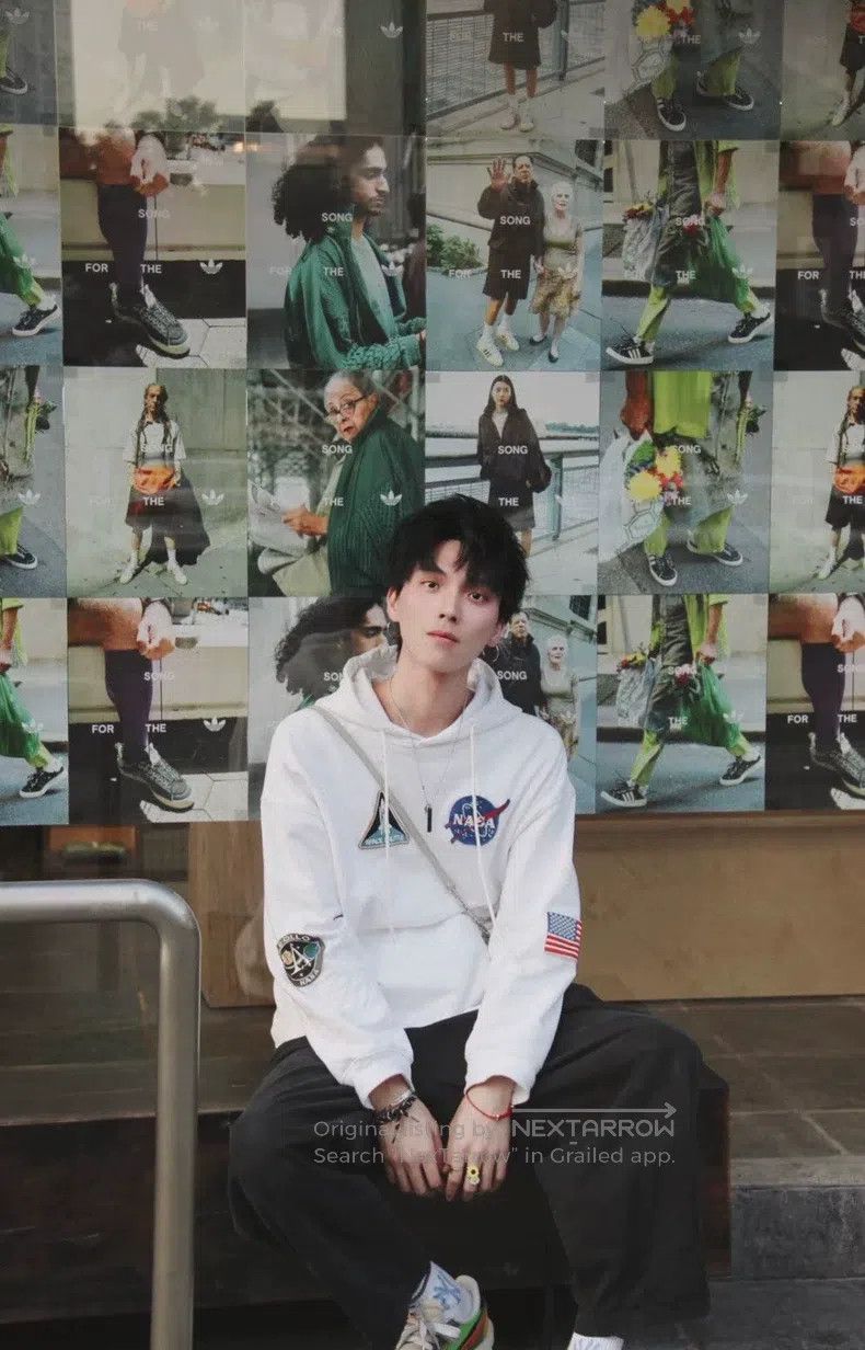 Balenciaga Balenciaga White Hooded Sweatshirt Size US XS / EU 42 / 0 - 8 Thumbnail