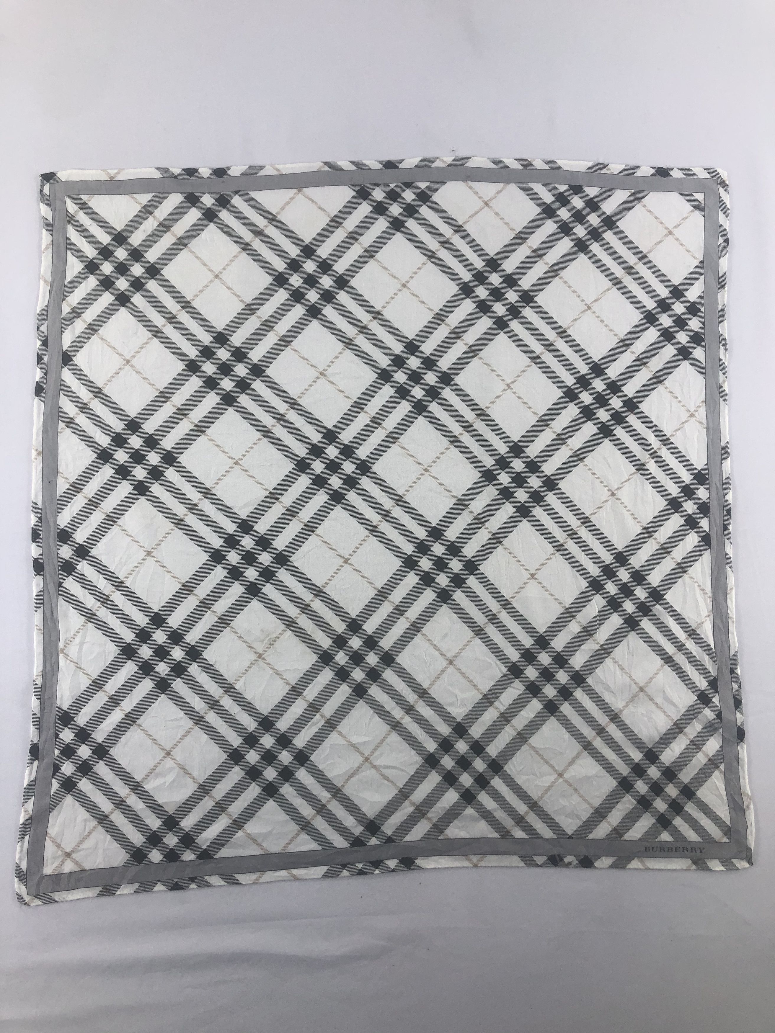 Burberry Burberry Handkerchief / Bandana / Neckerchief / Headband Size ONE SIZE - 3 Thumbnail