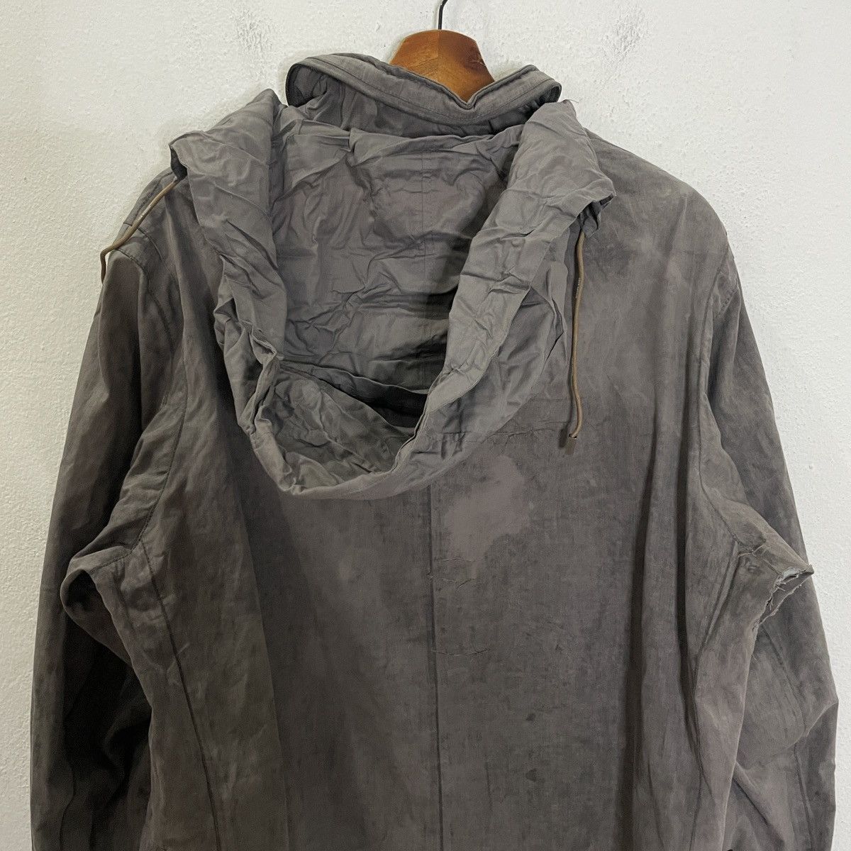 Louis Vuitton Vintage Louis Vuitton Distressed Jacket Size US L / EU 52-54 / 3 - 14 Thumbnail