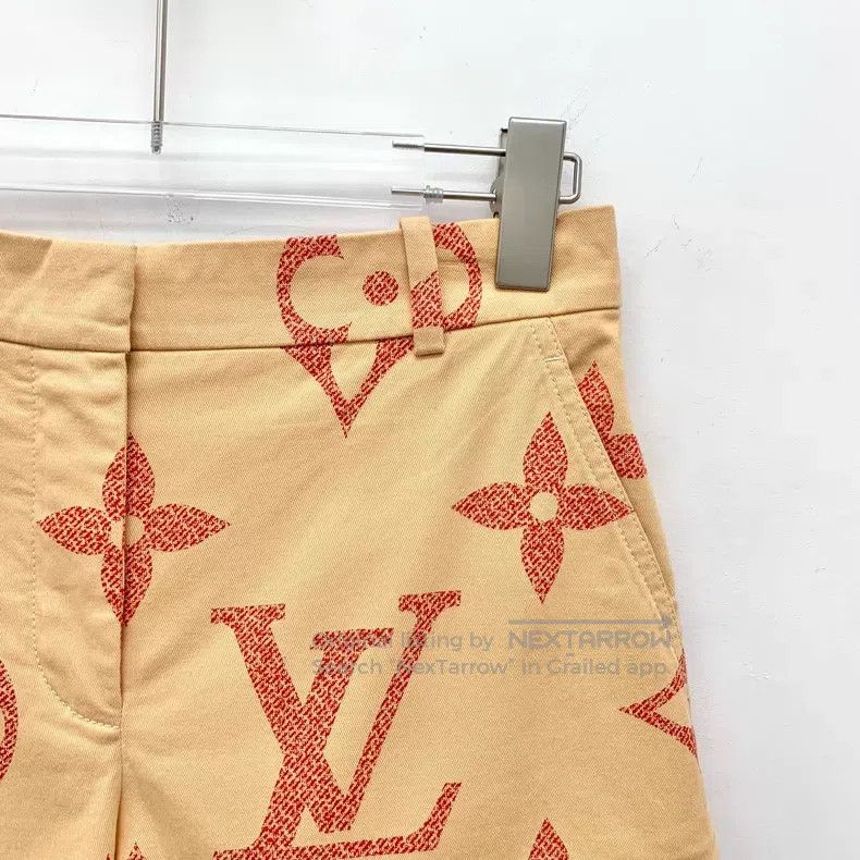 Louis Vuitton Louis Vuitton Orange logo full-print cotton shorts Size US 36 / EU 52 - 3 Thumbnail
