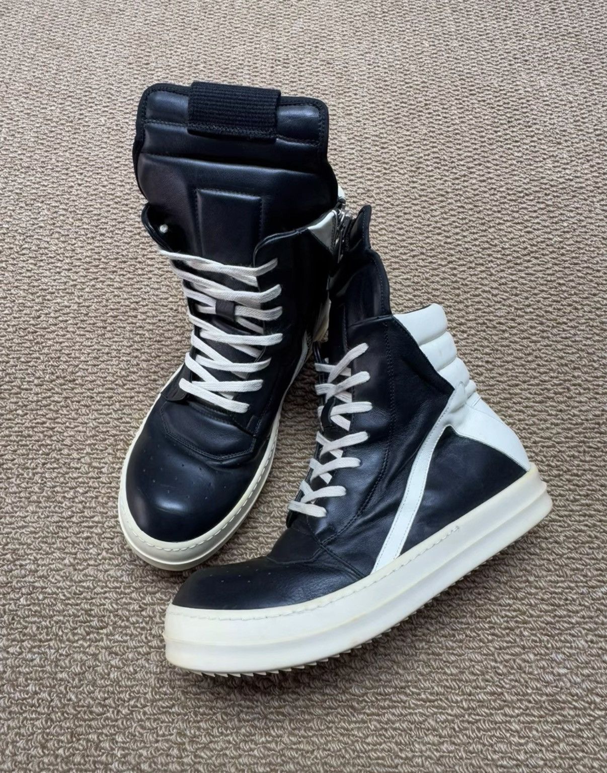 Rick Owens Rick Owens Main Line Inverted Triangle Sneakers K37 Size US 7 / EU 40 - 1 Thumbnail