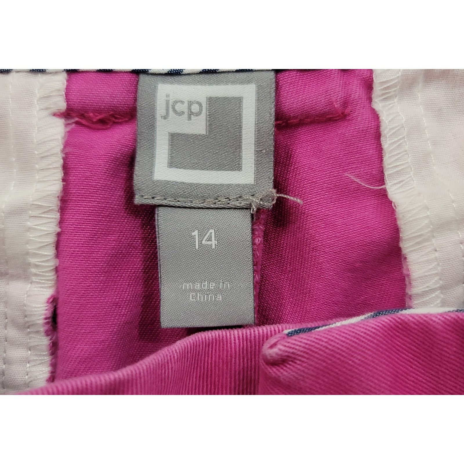 Other JCP Pink Flat Front Chino Women's Shorts 14 Pockets Soft Size 36" / US 14 / IT 50 - 3 Thumbnail