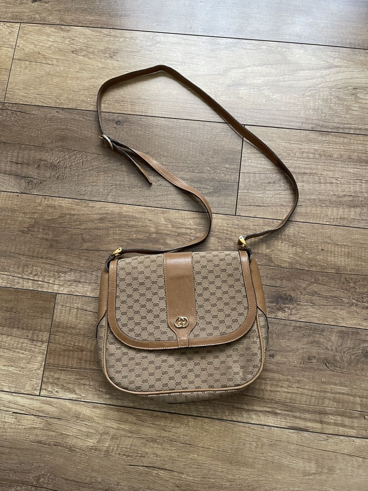 Gucci Gucci Italy Shoulder Bag Vintage 80s Size ONE SIZE - 1 Thumbnail