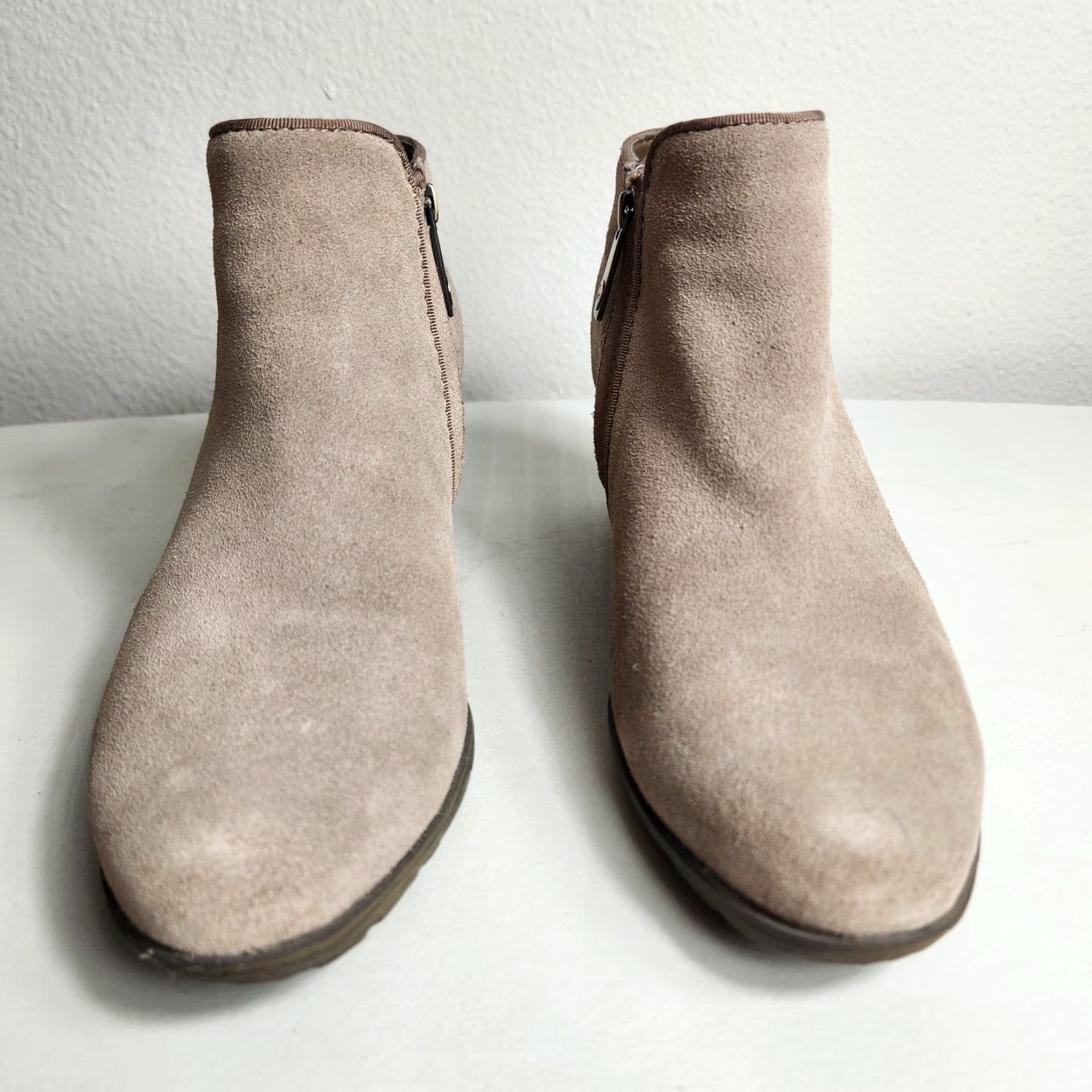 Blondo Blondo Villa Waterproof Suede Ankle Bootie Mushroom-Size 8 Womens Bootie, Beige, Almond Toe, Block Heel, Side Zip, City, Bohemian, 2-2.9 in Size US 8 / IT 38 - 5 Thumbnail