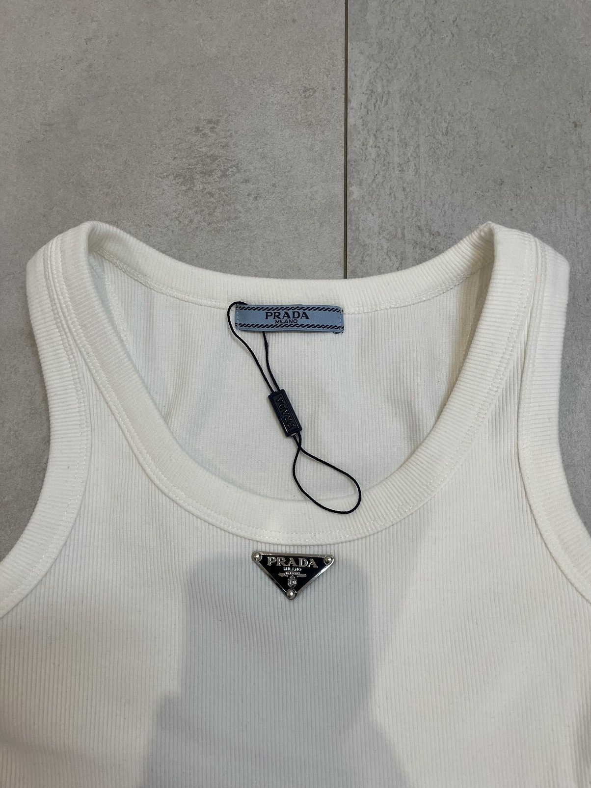 Prada Prada Logo White Tank Top Women Size S Size S / US 4 / IT 40 - 4 Thumbnail