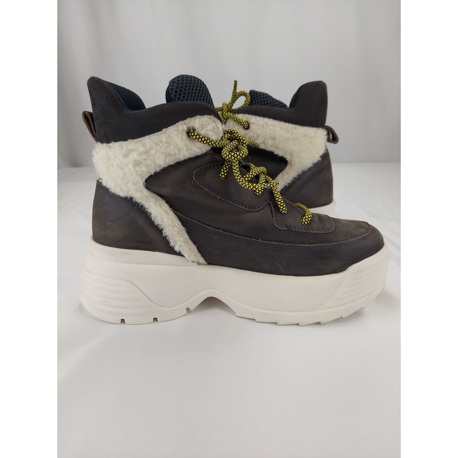 Free People Free People Luca Hikers Faux Fur Gray Wedge Suede Boot 9 NEW Size US 9 / IT 39 - 9 Thumbnail
