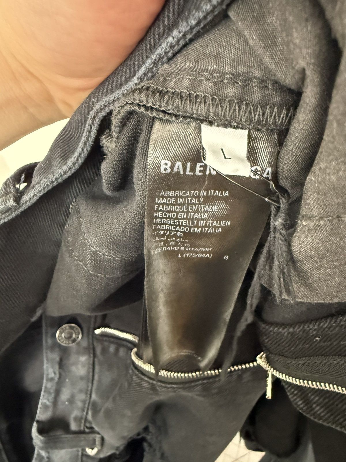 Balenciaga Balenciaga distressed denim jean shorts black Size US 39 - 10 Thumbnail