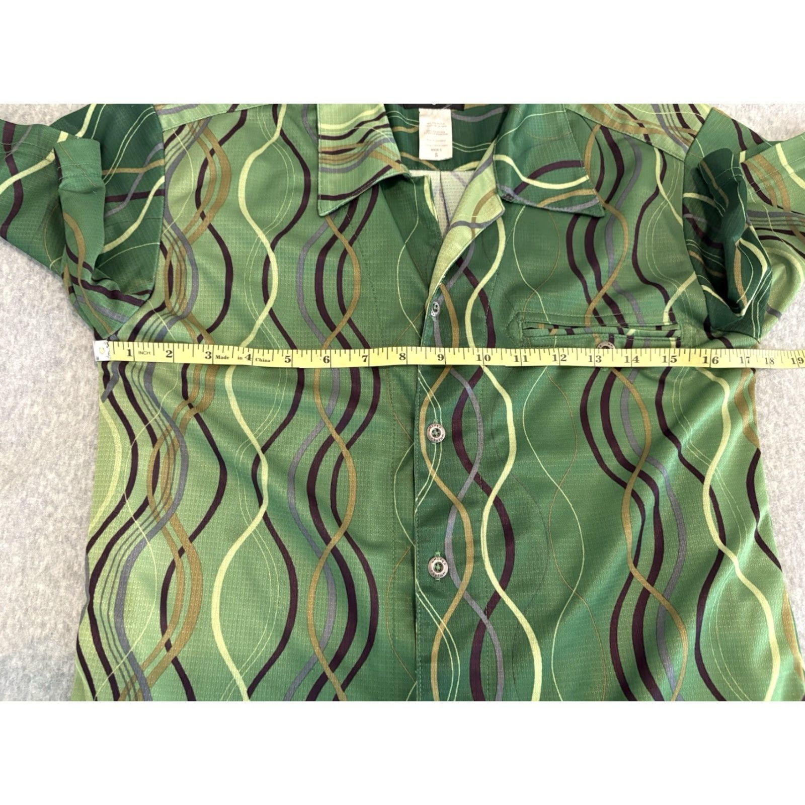 Patagonia VINTAGE Patagonia Short Sleeve Button-Up Shirt S Green Mens Regular Size Small Size US S / EU 44-46 / 1 - 6 Thumbnail