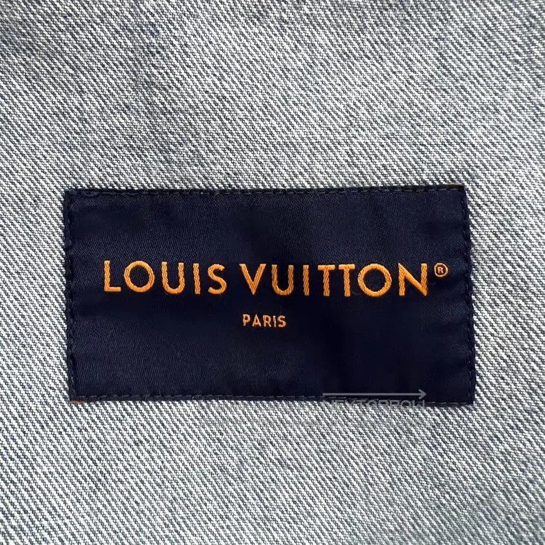 Louis Vuitton Louis Vuitton SS25 Early Spring Men's Collection Logo Sing Size US M / EU 48-50 / 2 - 4 Thumbnail