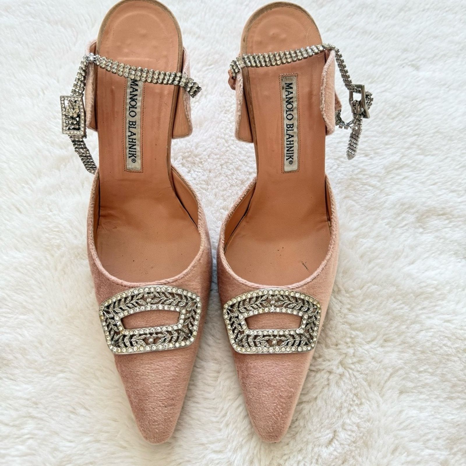 Manolo Blahnik Manolo Blahnik RARE velvet high heels shoes 38.5 EU Size US 8.5 / IT 38.5 - 1 Thumbnail