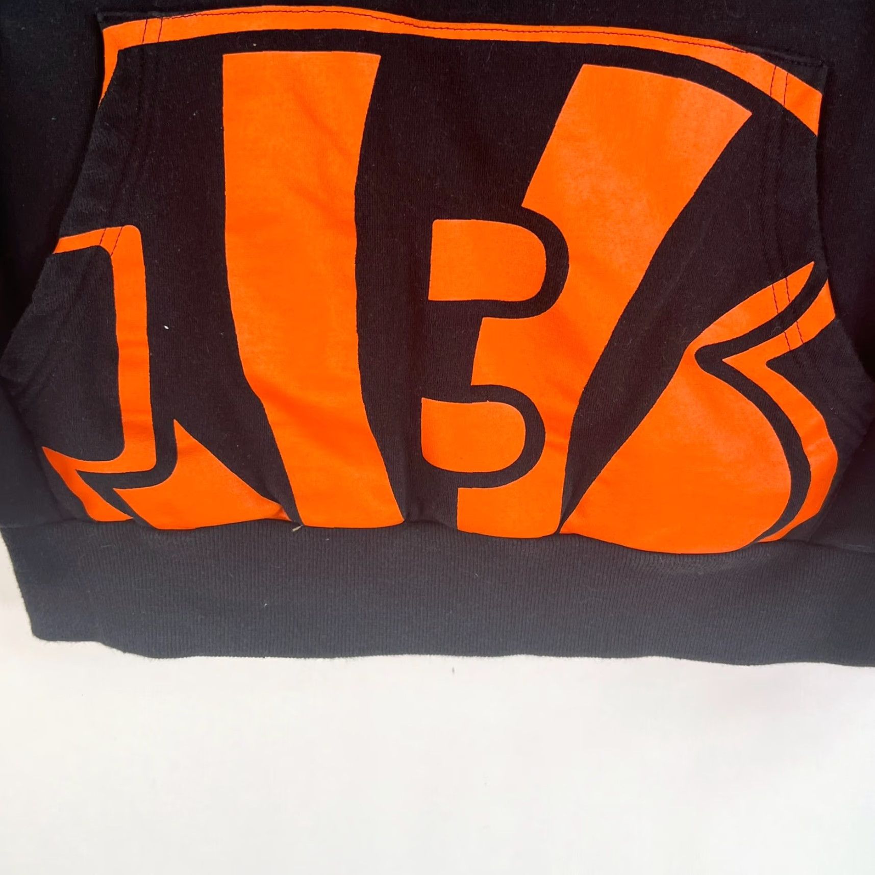 NFL VINTAGE NFL Cincinnati Bengals Pocket Pullover Sweater Men L Black Crew Neck Long Sleeve Knit 90s Sports Logo Pockets Mens Size US L / EU 52-54 / 3 - 2 Thumbnail