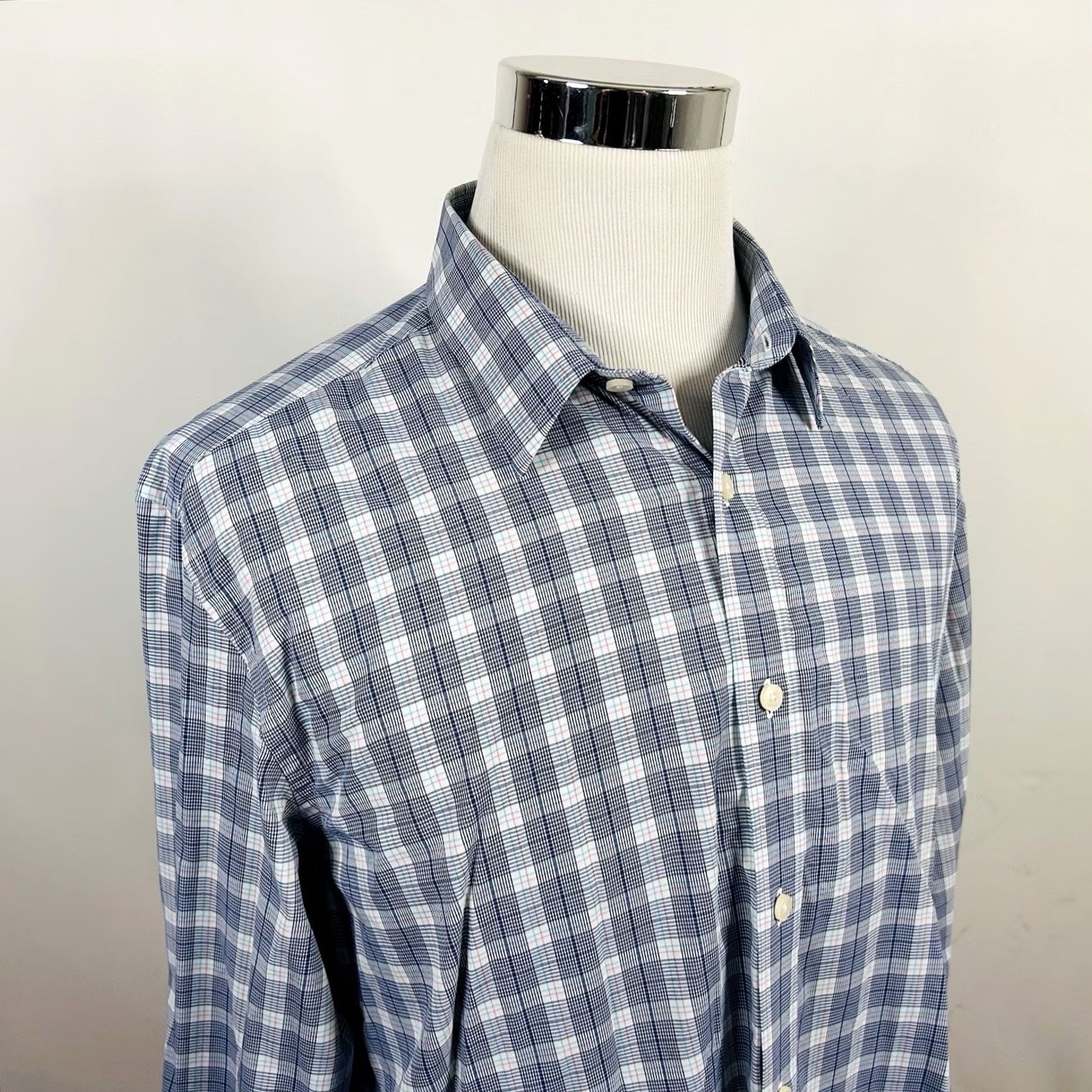 UNTUCKit UNTUCKit XL Slim Fit Performance Shirt Blue Glen Plaid Nylon Blend Shirt Button-Front Slimming Mens XL Blue Plaid Nylon Blend Size US XL / EU 56 / 4 - 2 Thumbnail