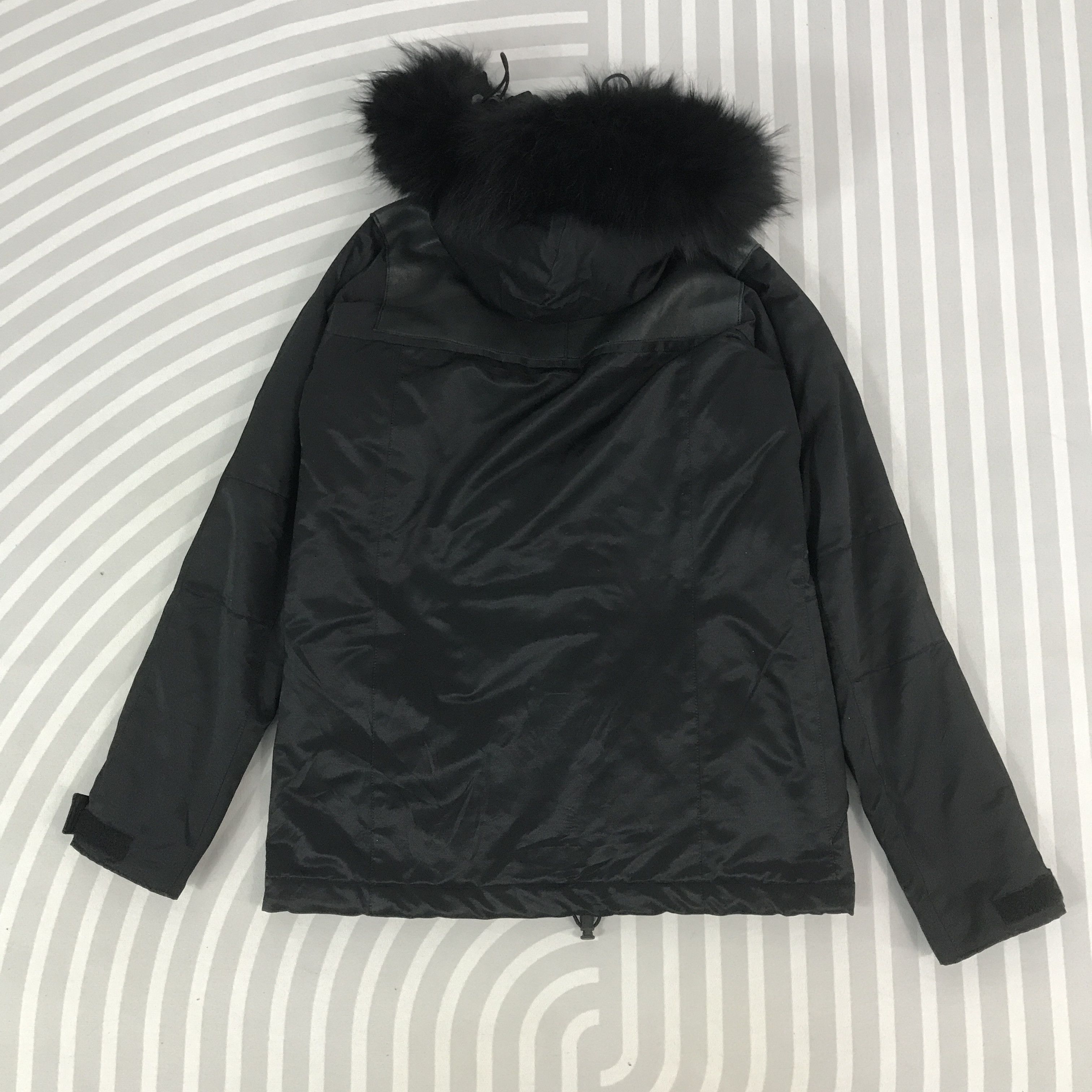 Japanese Brand Vintage Ayuite Design by Issey Miyake fur hoodie Jacket Size US M / EU 48-50 / 2 - 3 Thumbnail