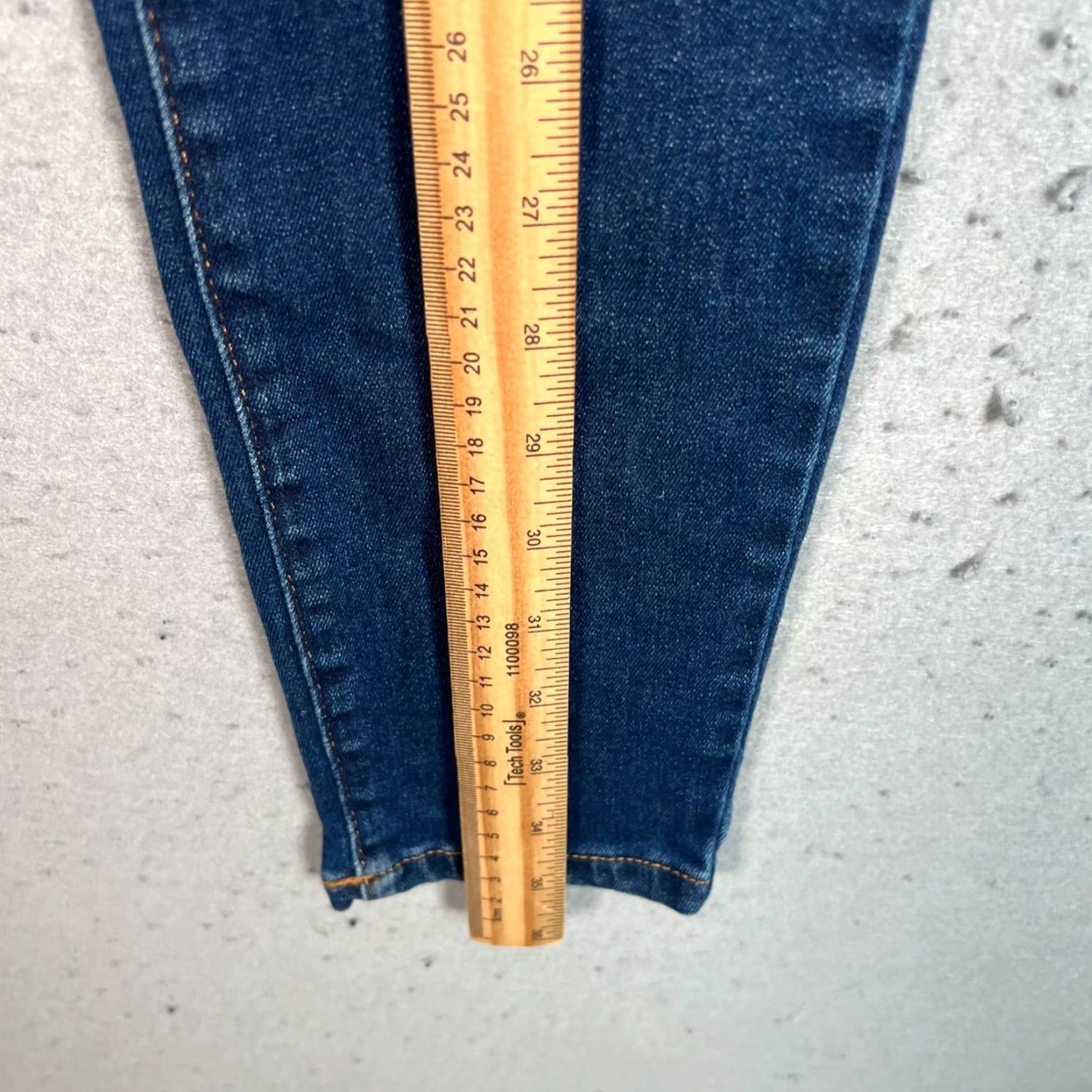 Everlane Everlane Womens Size 24 Ankle High-Rise Skinny Blue Denim Dark Zip 5-Pocket Stretch Regular Inseam 26 Size 42" / US 20 - 6 Thumbnail