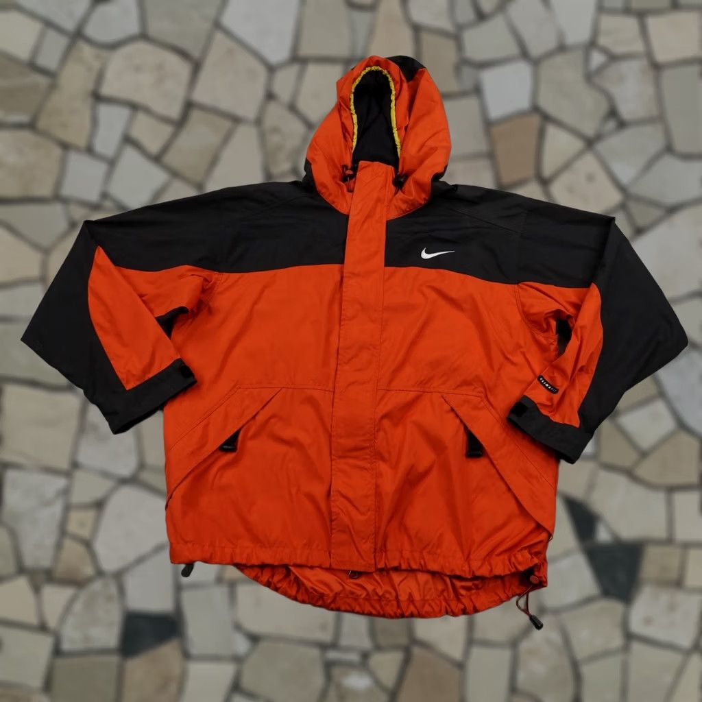 Nike VINTAGE Nike ACG Outer Layer 3 Parka Jacket Men L Orange Windproof Zip Hooded Size US L / EU 52-54 / 3 - 1 Thumbnail