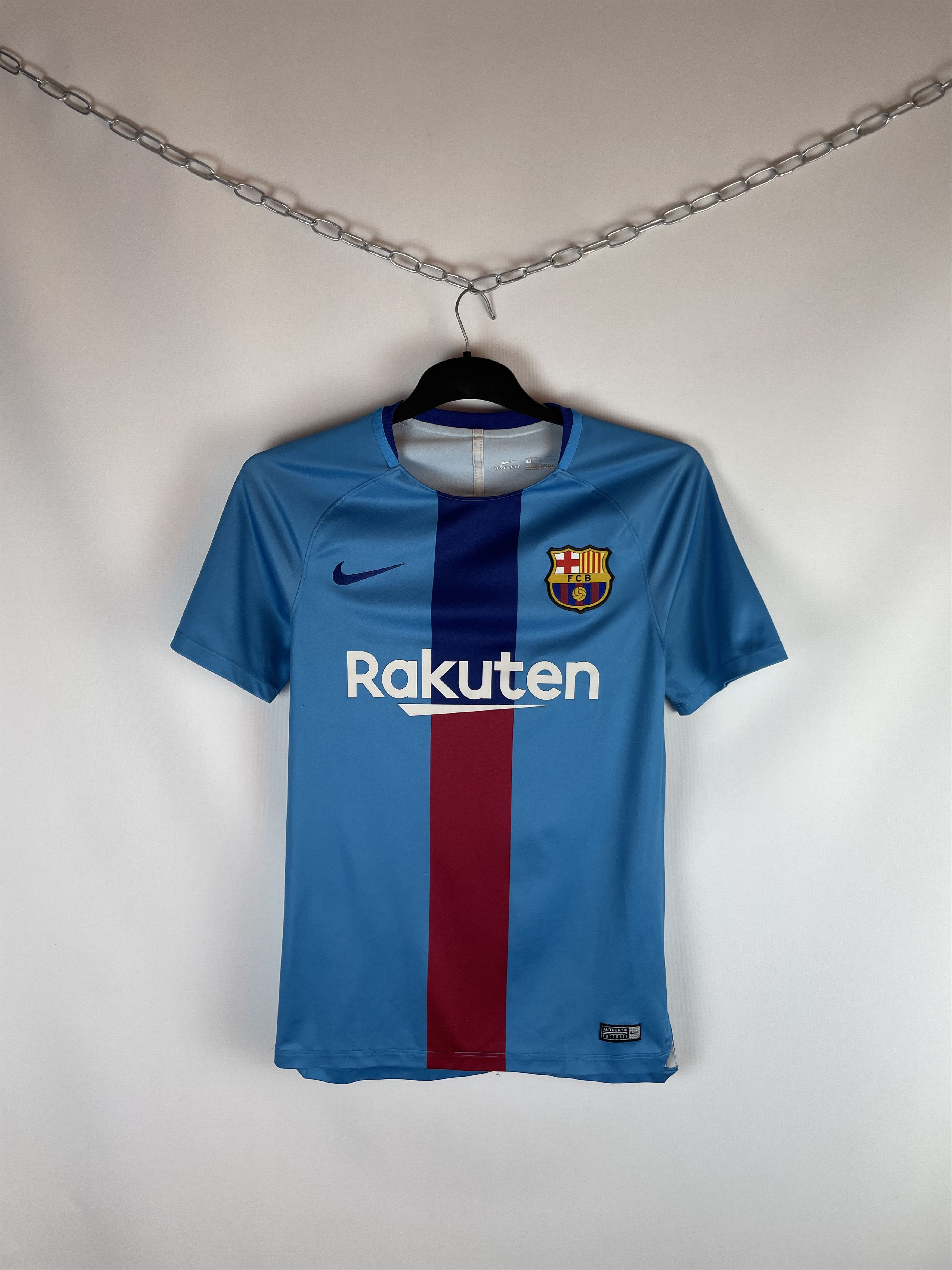 Other Vintage Nike FC Barcelona T-shirt soccer jersey Size US S / EU 44-46 / 1 - 1 Thumbnail