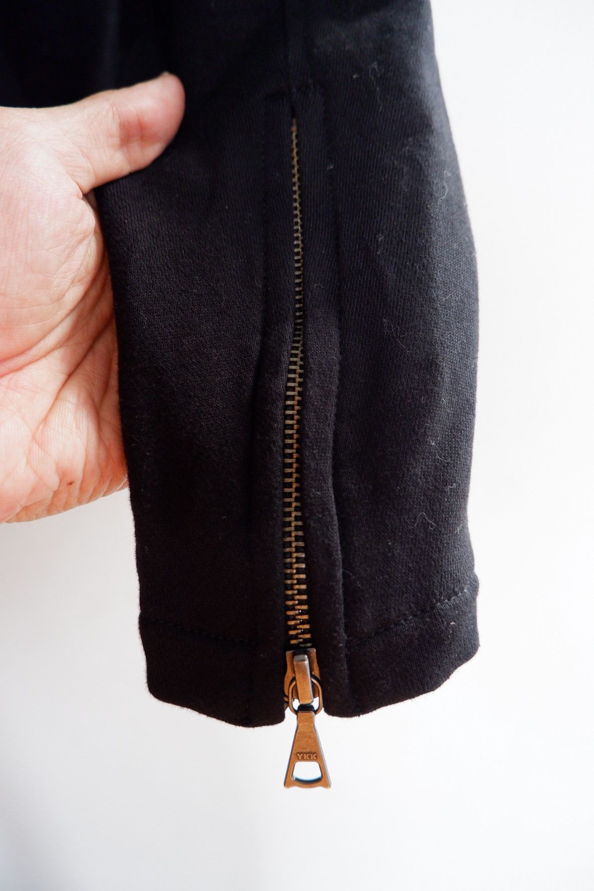 Katharine Hamnett London 2000s Katharine Hamnett London Asymetric Hoodie Jacket Size US S / EU 44-46 / 1 - 6 Thumbnail