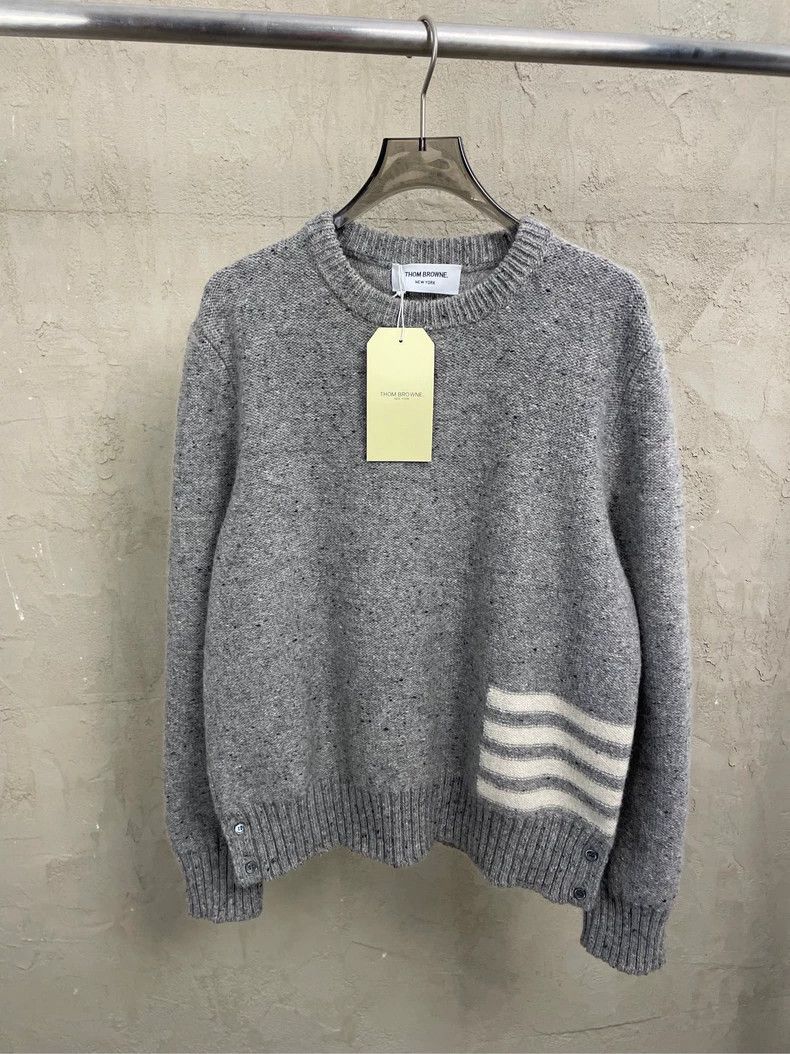 Thom Browne Thom browne Gray four-striped round-neck wool horsehair swe Size US M / EU 48-50 / 2 - 1 Thumbnail