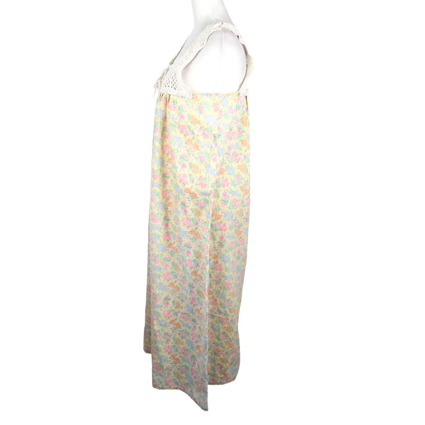 Vintage VINTAGE Yellow Floral Maxi Muumuu Dress Crochet Trim M Dress Womens M Size M / US 6-8 / IT 42-44 - 3 Thumbnail