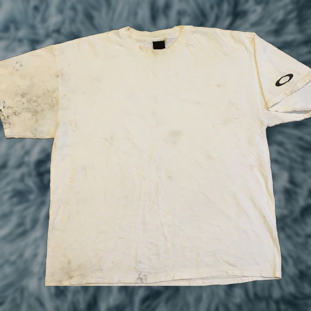 Oakley Vtg Oakley Thrashed Faded Distress Shirt XL White Men's T-Shirt 90s Y2K Cyber Skate Gorpop/Software Logo Details Size US XL / EU 56 / 4 - 1 Thumbnail