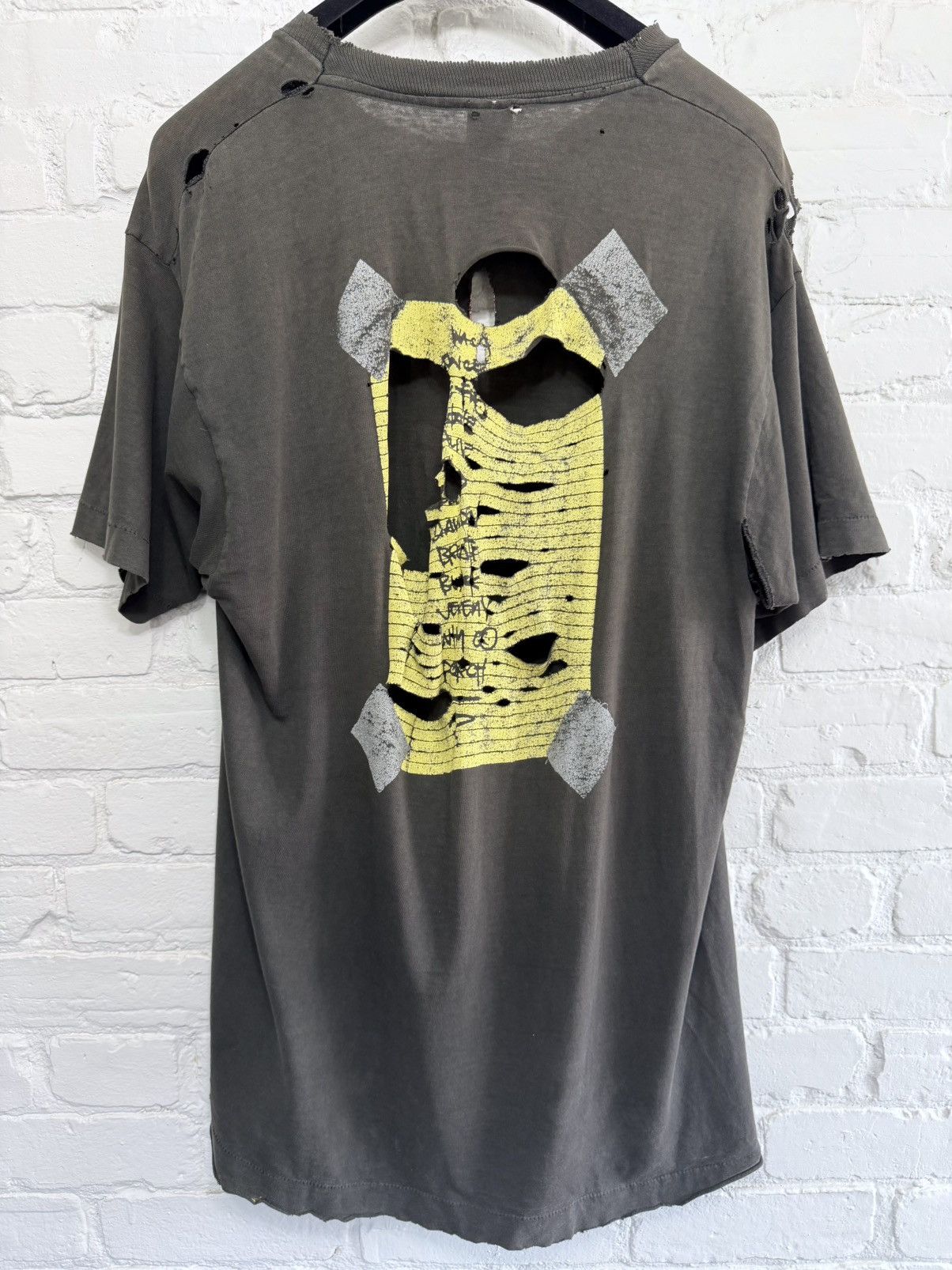 Vintage Vintage 90's thrashed Pearl Jam Alive shirt Size US XL / EU 56 / 4 - 5 Thumbnail