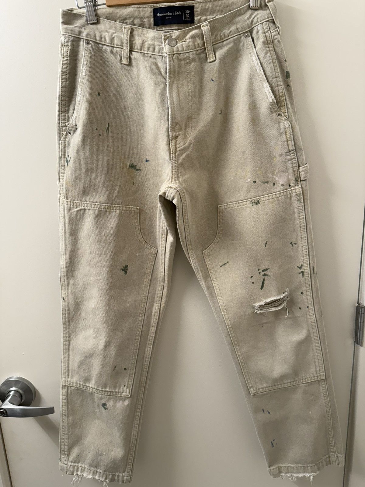Abercrombie & Fitch Abercrombie Carpenter men’s Khaki Paint Splatter Loose Fit Size US 30 / EU 46 - 1 Thumbnail