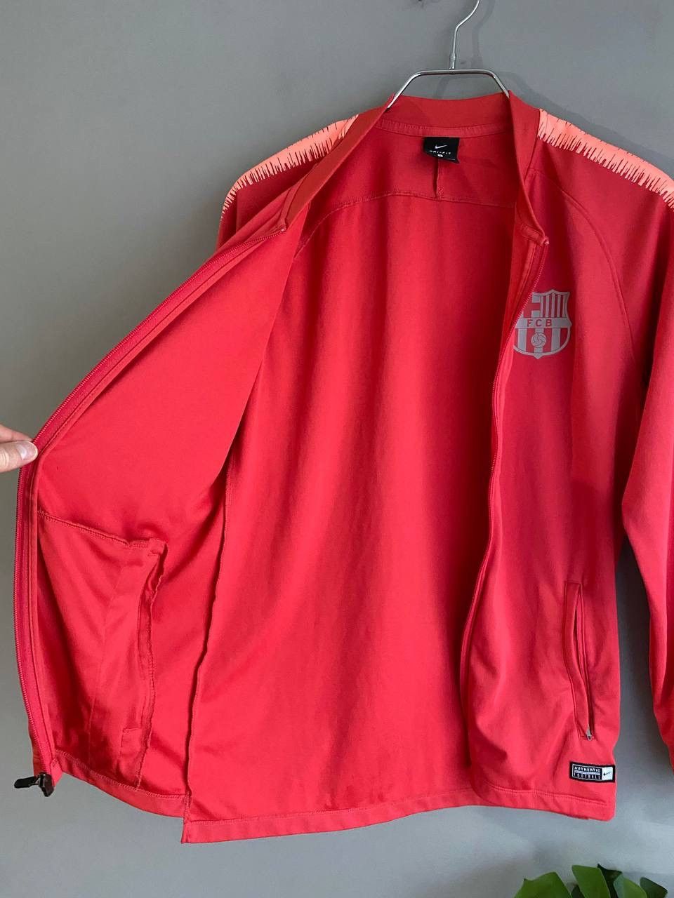Nike FC Barcelona 2018/19 Football Training Zip Jacket, Size S Size US S / EU 44-46 / 1 - 12 Thumbnail