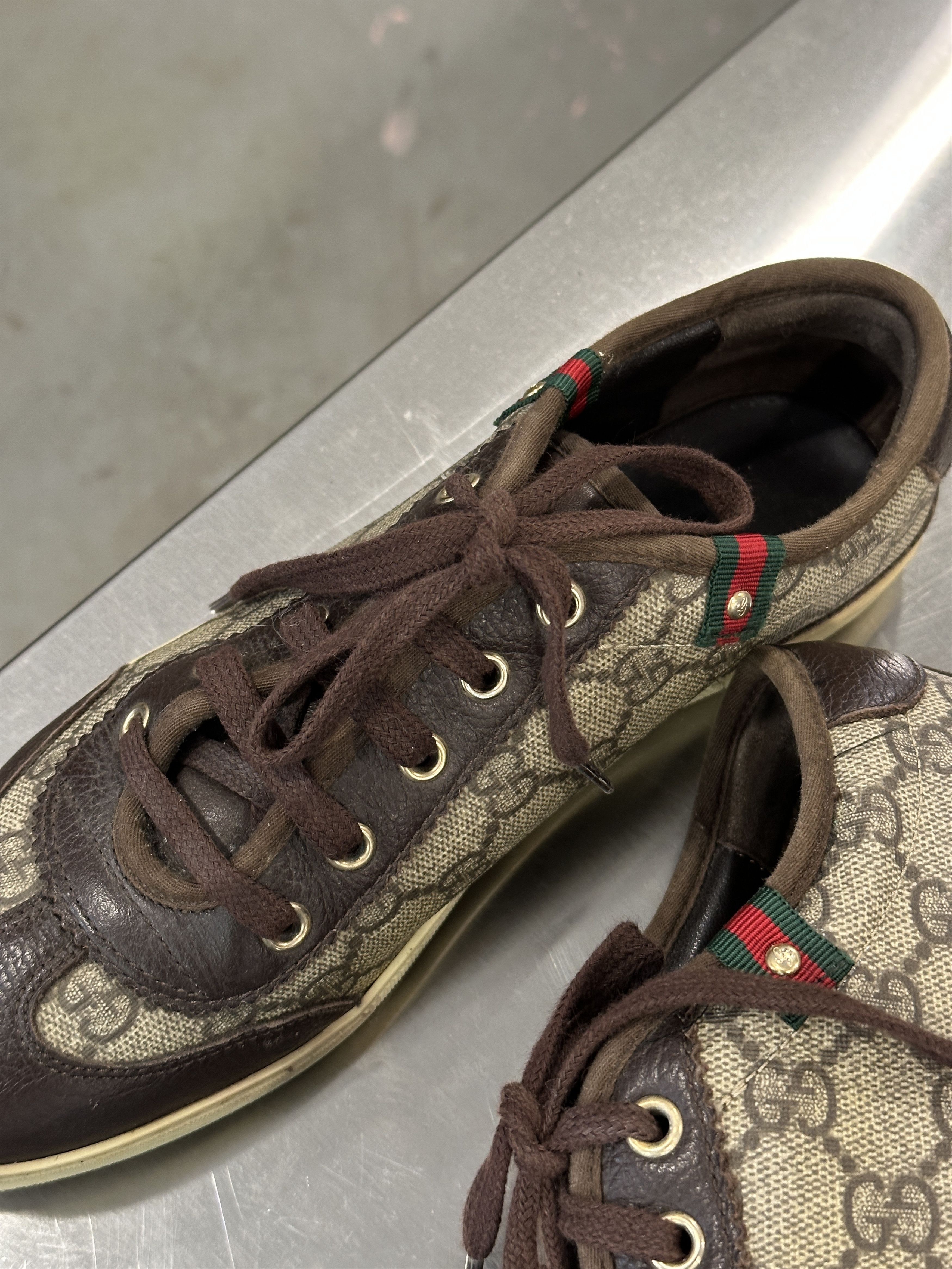Gucci Gucci Monogram Canvas Leather Low Top Sneakers Size US 7 / IT 37 - 6 Thumbnail
