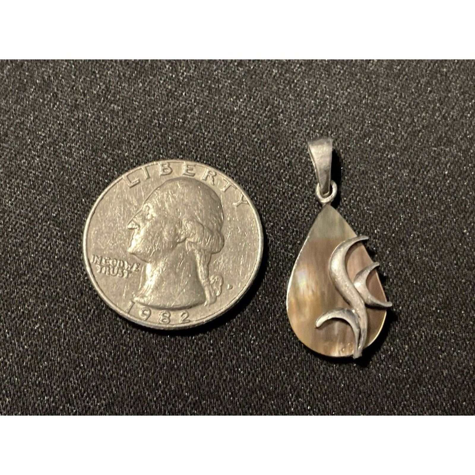 Other 925 Sterling Silver Mother Of Pearl Pendant Size ONE SIZE - 3 Thumbnail
