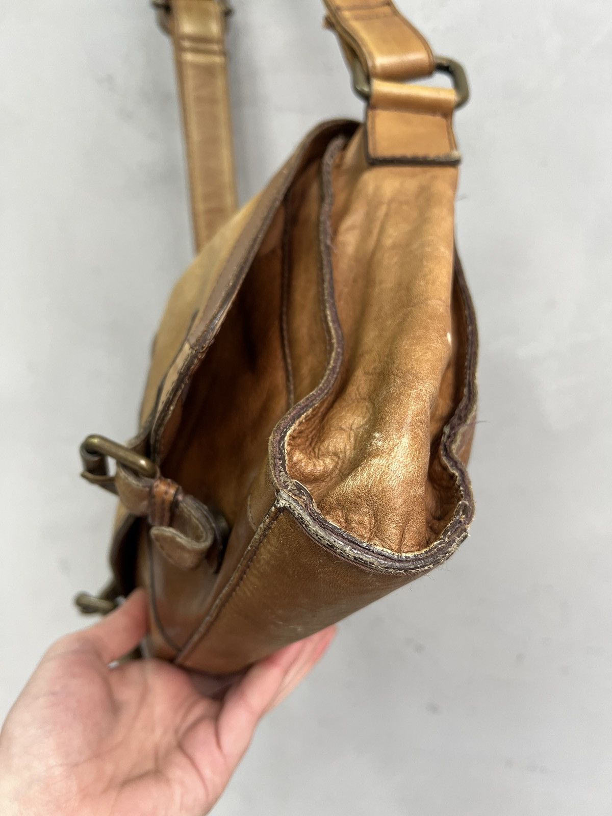 Fossil Kmrii style leather avant garde shoulder bag y2k Size ONE SIZE - 11 Thumbnail