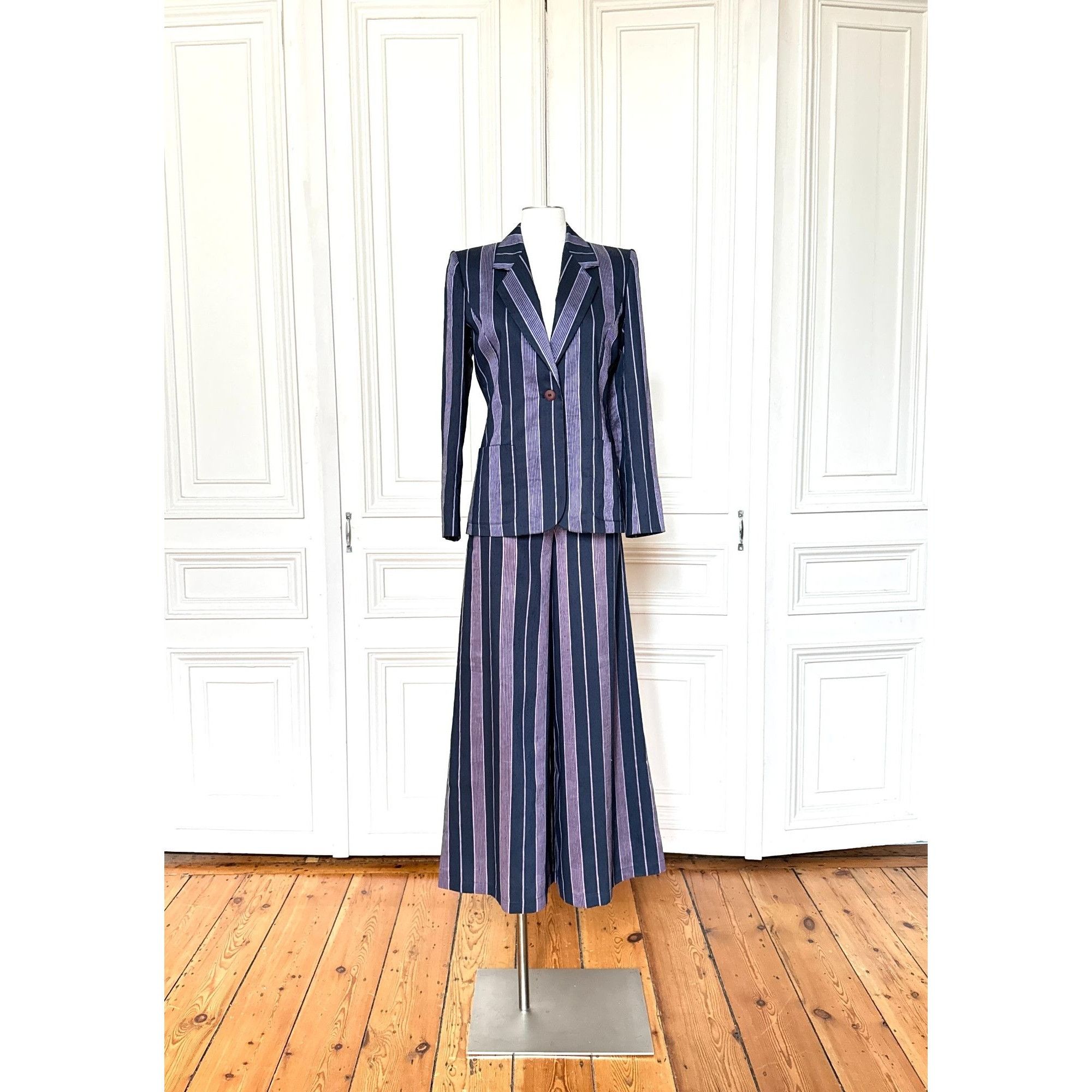 Yves Saint Laurent 1990s Striped Linen Pants Suit Size XS / US 0-2 / IT 36-38 - 1 Thumbnail