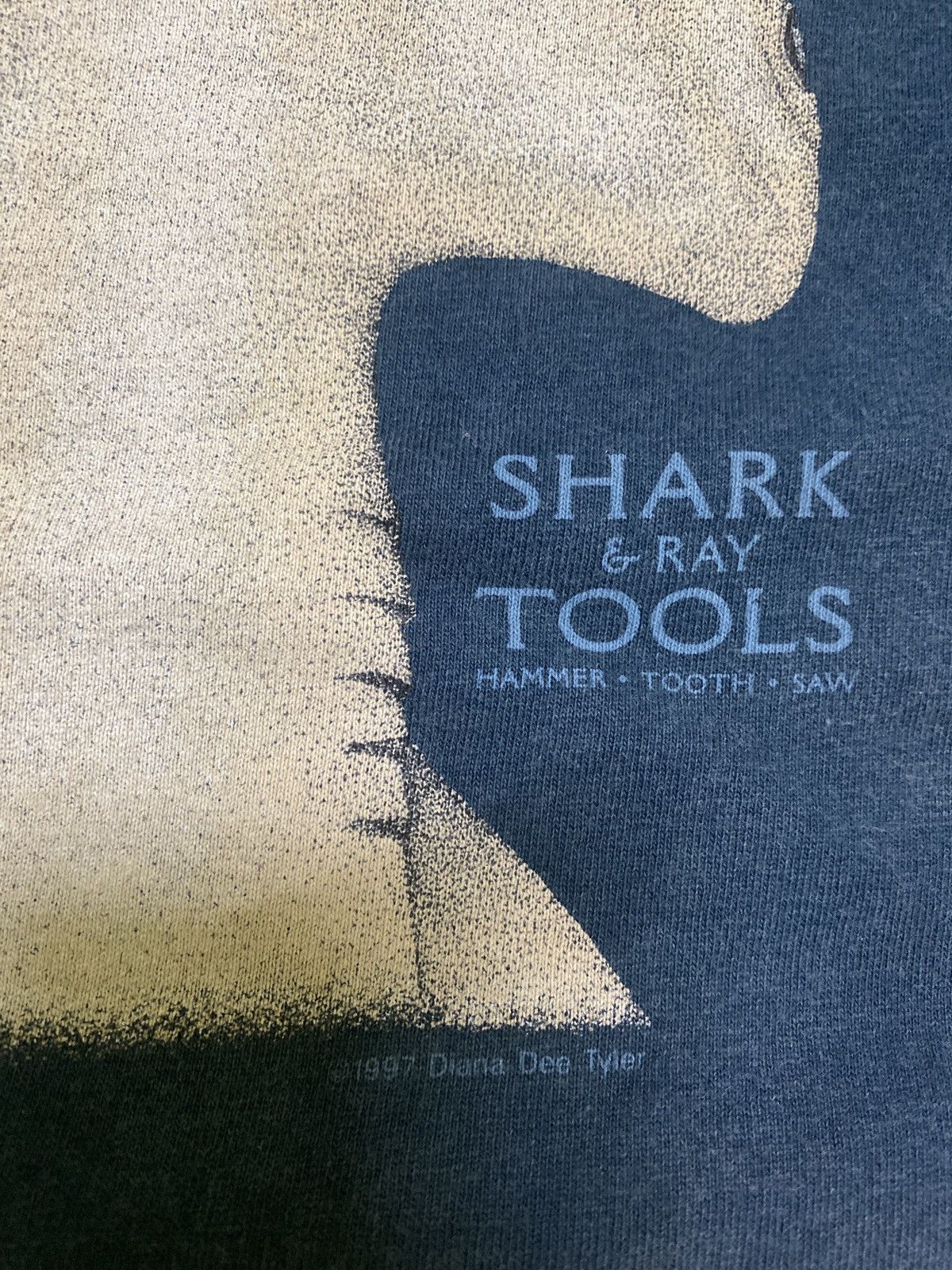 Vintage VINTAGE SHARK & RAY TOOL FADED NAVY SINGLE STITCH TEE Size US M / EU 48-50 / 2 - 13 Thumbnail