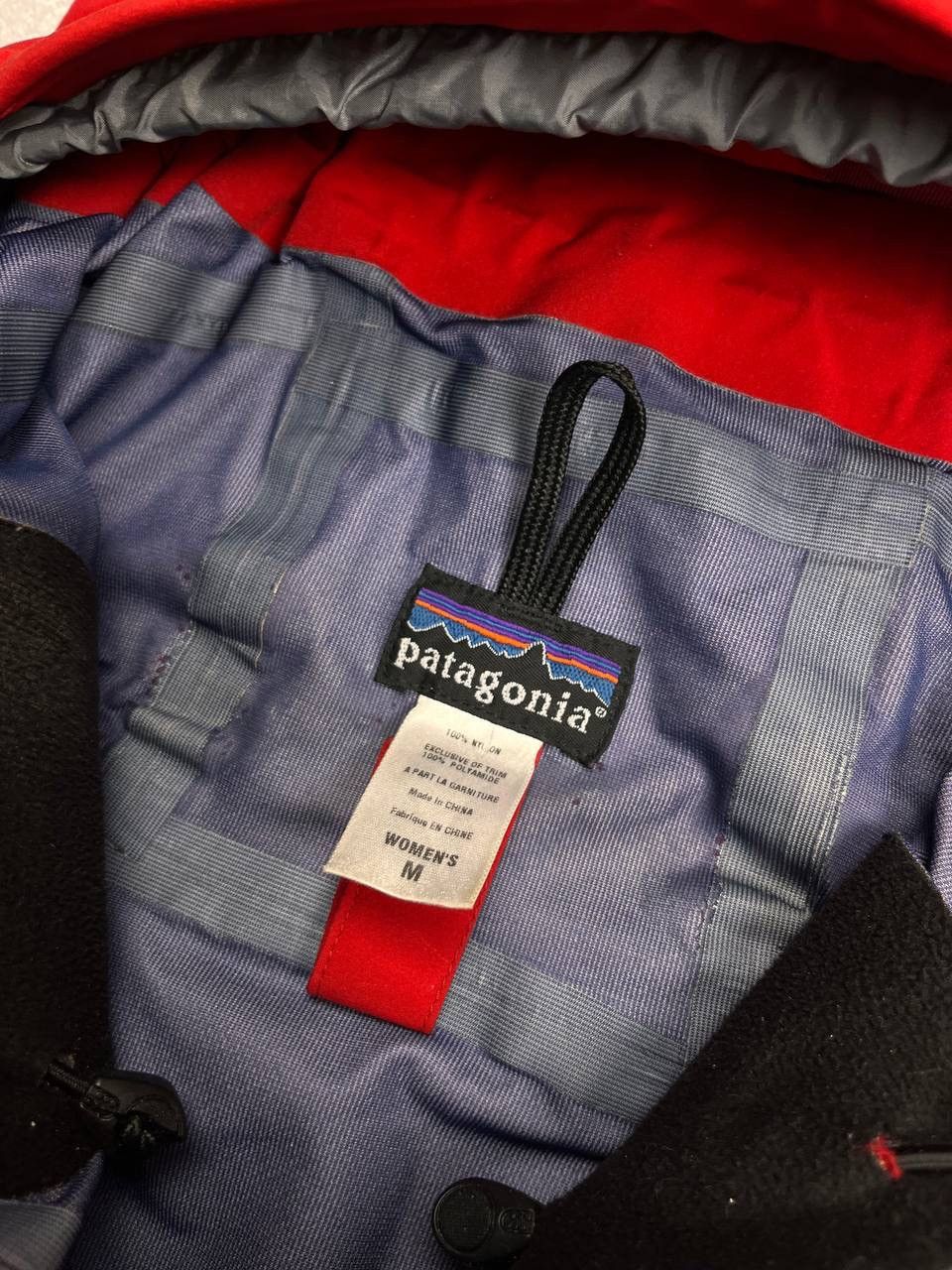 Patagonia × Vintage Vintage Patagonia Waterproof Womans Jacket Y2K M Size M / US 6-8 / IT 42-44 - 8 Thumbnail