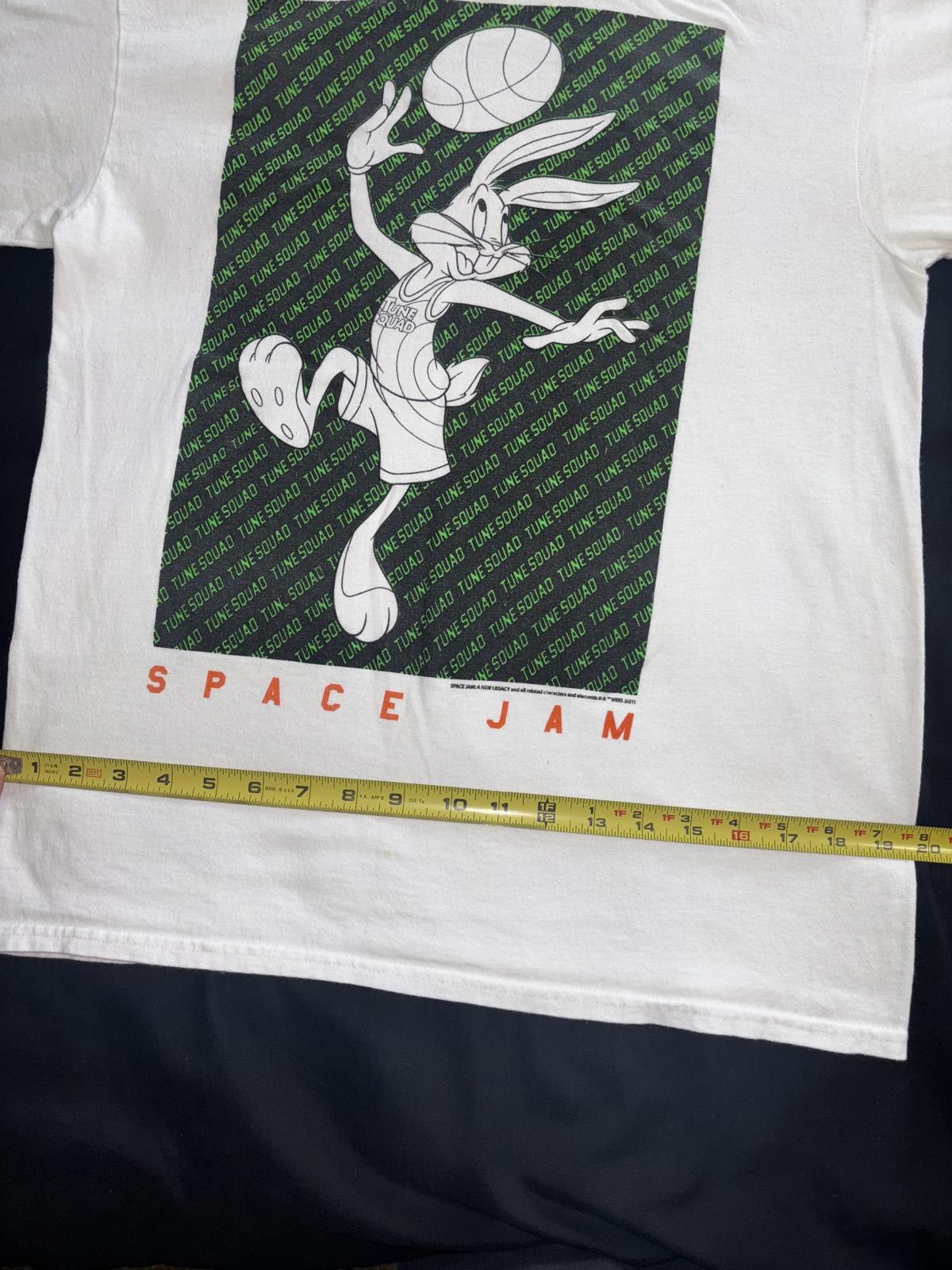 Designer Vintage Space Jam Bugs Bunny T-Shirt Size US M / EU 48-50 / 2 - 12 Thumbnail
