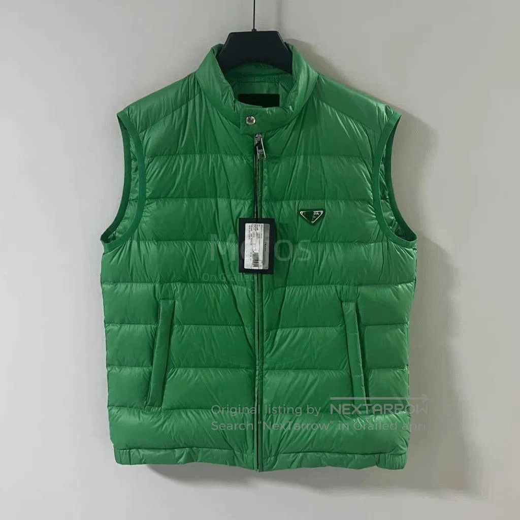 Prada Sz 52 Prada Metal Logo Label Puffer Vest. Size US L / EU 52-54 / 3 - 1 Thumbnail