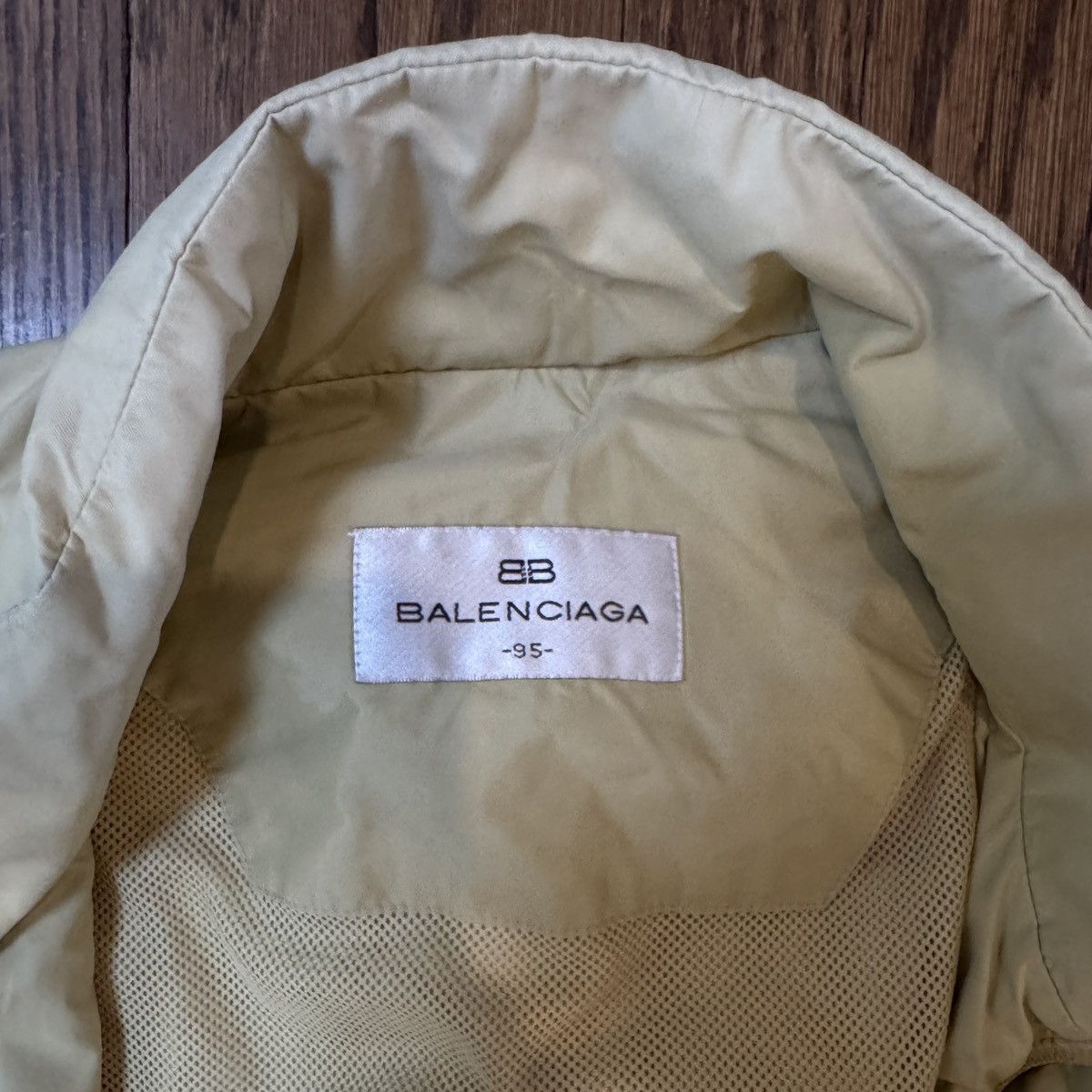 Balenciaga Balenciaga Windbreaker Size US M / EU 48-50 / 2 - 2 Thumbnail