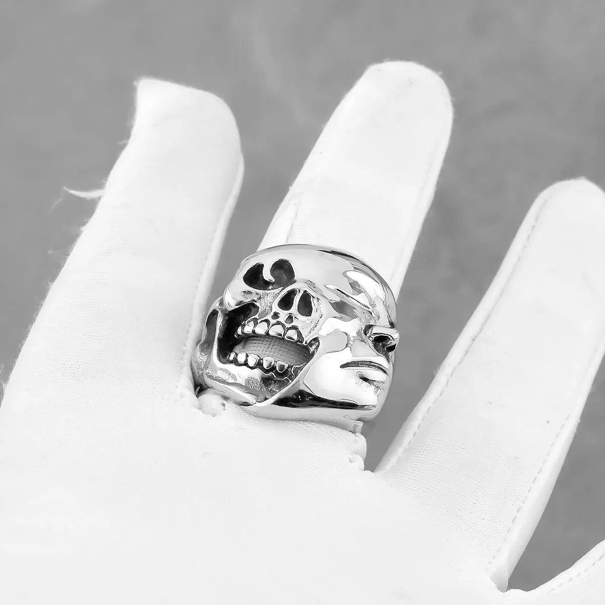 Vintage Gothic Mask Skull Ring Size 44 - 5 Thumbnail