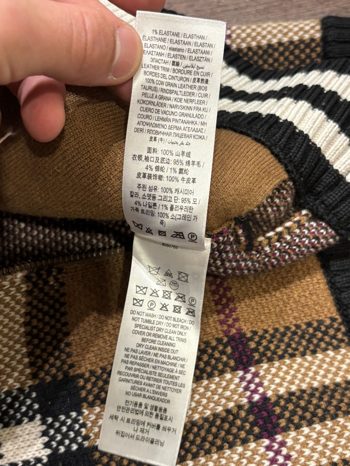 Burberry Burberry Knit Zip Up Plaid Sweater Size US S / EU 44-46 / 1 - 4 Thumbnail