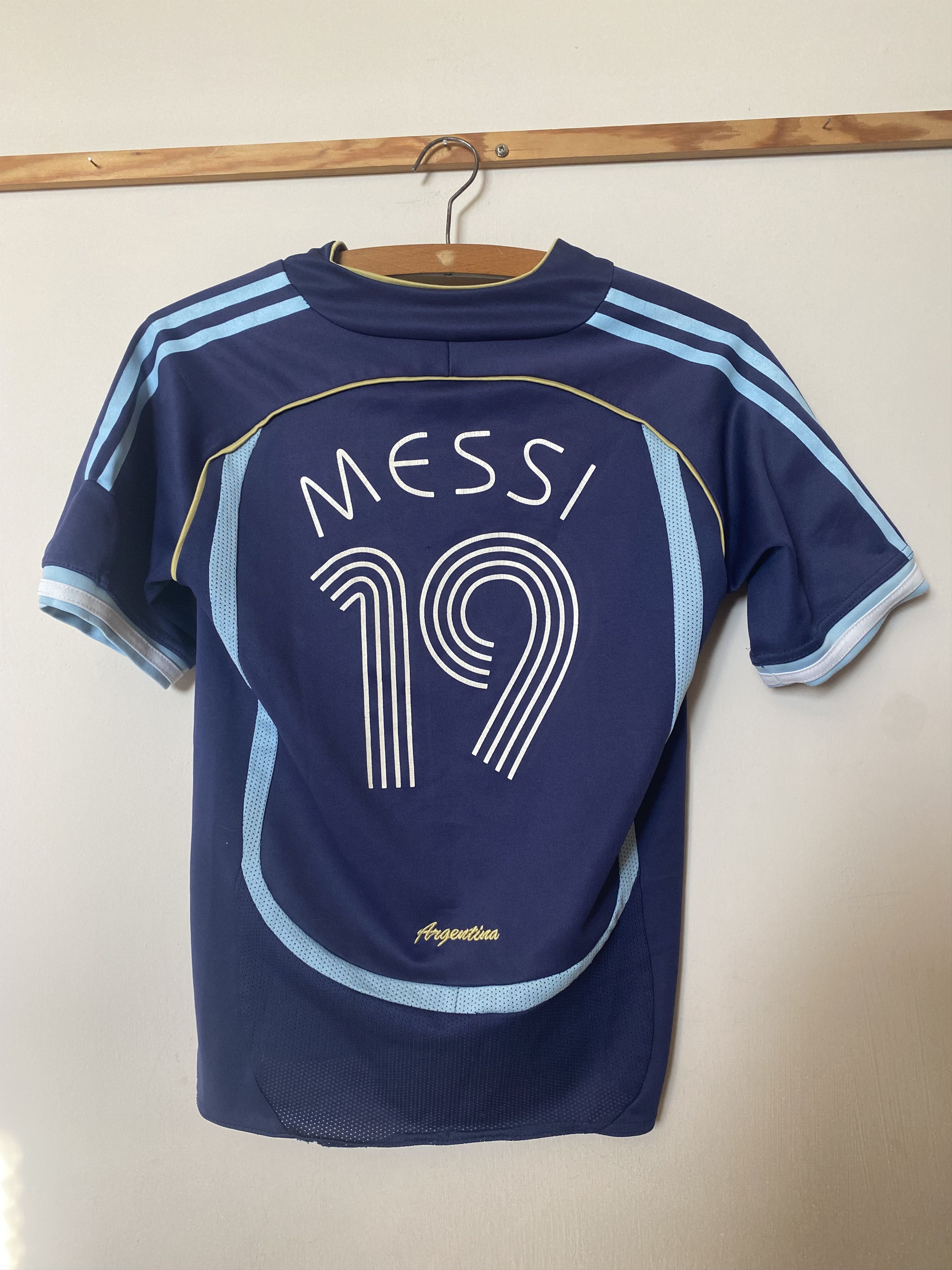 Other Vintage ARGENTINA #19 MESSI 2006 - 2007 - XS - UNIQUE Size US XS / EU 42 / 0 - 1 Thumbnail