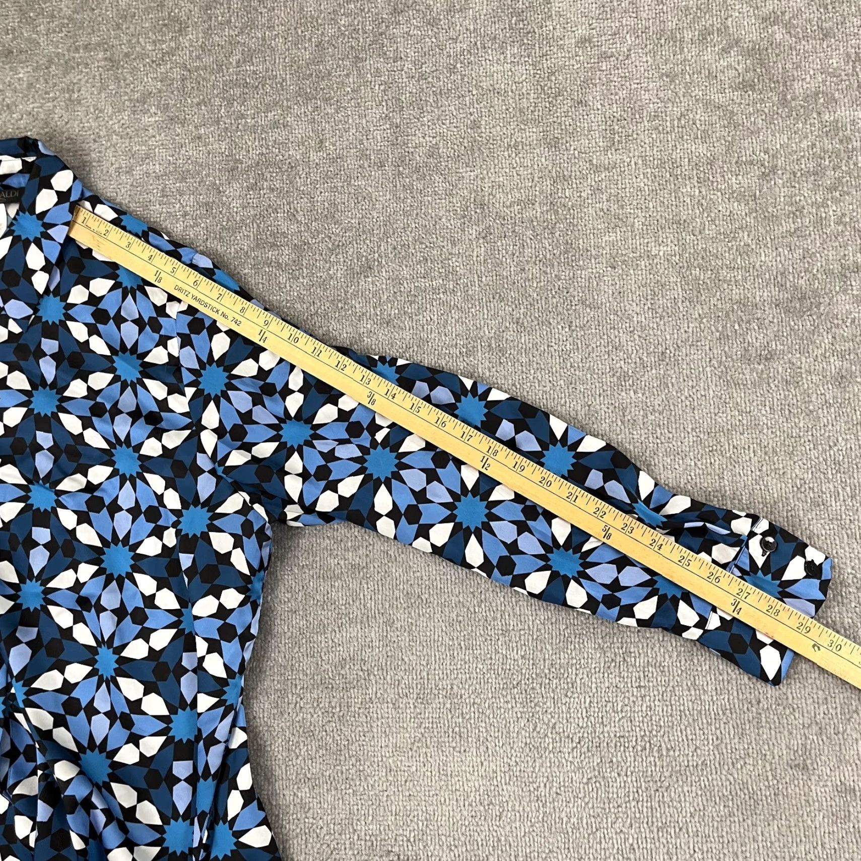 Marina Rinaldi Marina Rinaldi Shirt Womens Size MX 25 US 16 Blue Geometric Artsy Button Up Top Size XXL / US 16-18 / IT 52-54 - 5 Thumbnail