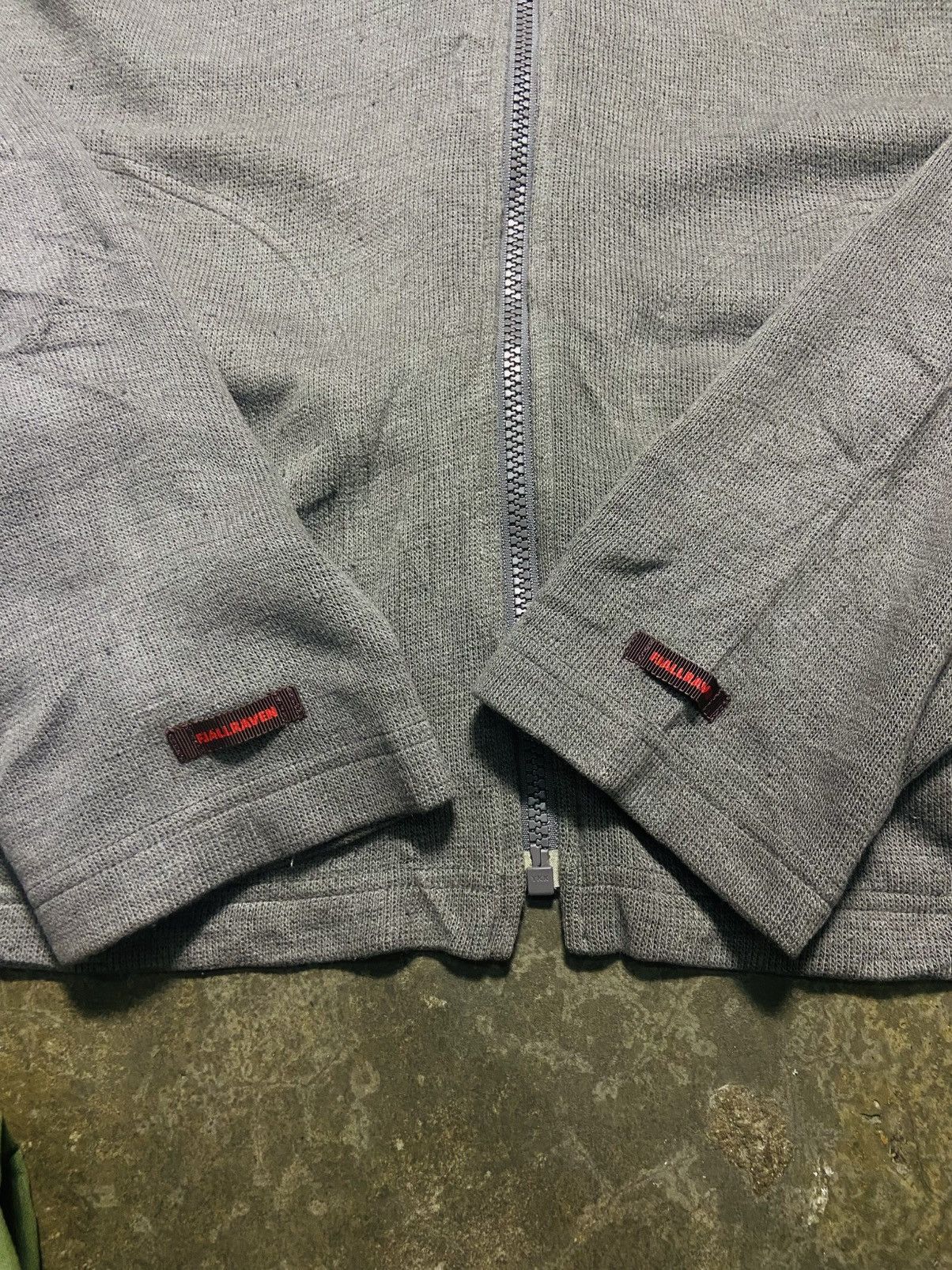 Fjallraven Vintage Fjallraven Zipper Sweatshirt Size US L / EU 52-54 / 3 - 7 Thumbnail