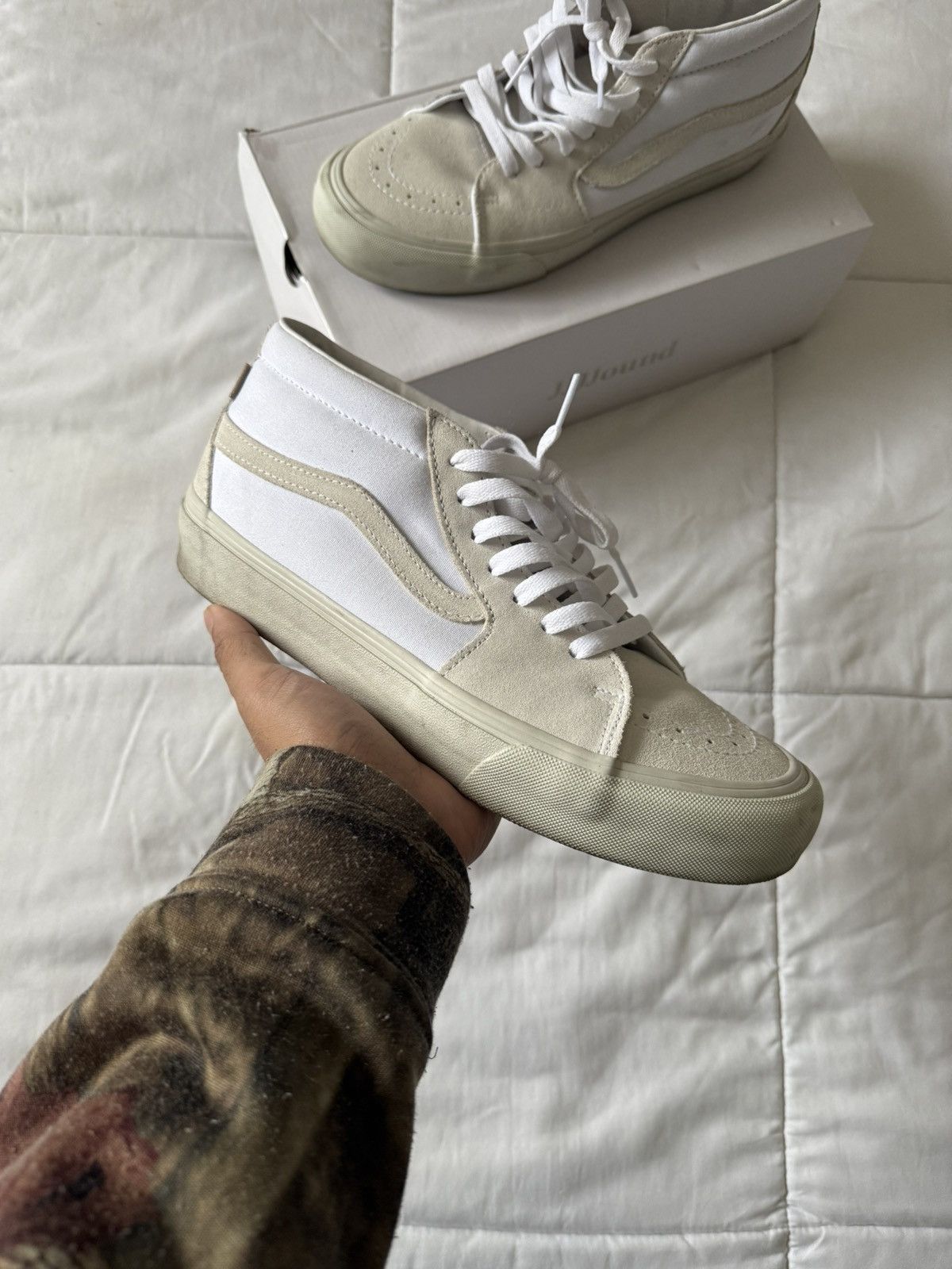 JJJJound × Vans JJJJound x Vans Sk8-Mid Vlt LX Size US 9.5 / EU 42-43 - 1 Thumbnail