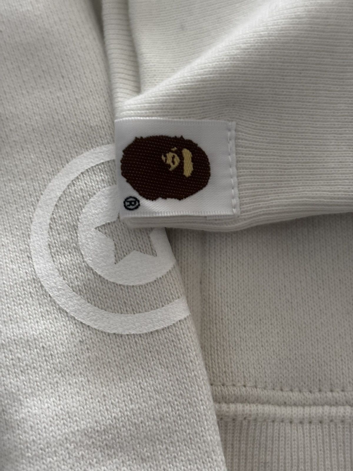 Bape Authentic ape bape shark full zip hoodie ivory XL new Size US XL / EU 56 / 4 - 6 Thumbnail