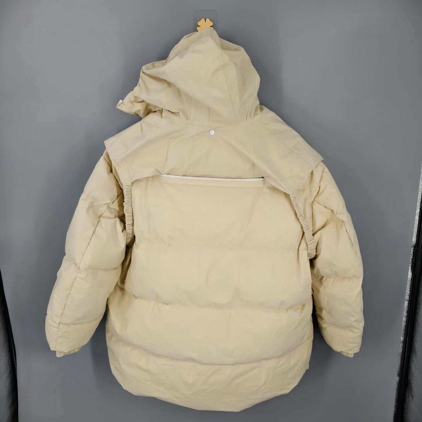 Bottega Veneta Bottega Veneta Beige Stand Collar Down Jacket M Size M / US 6-8 / IT 42-44 - 2 Thumbnail